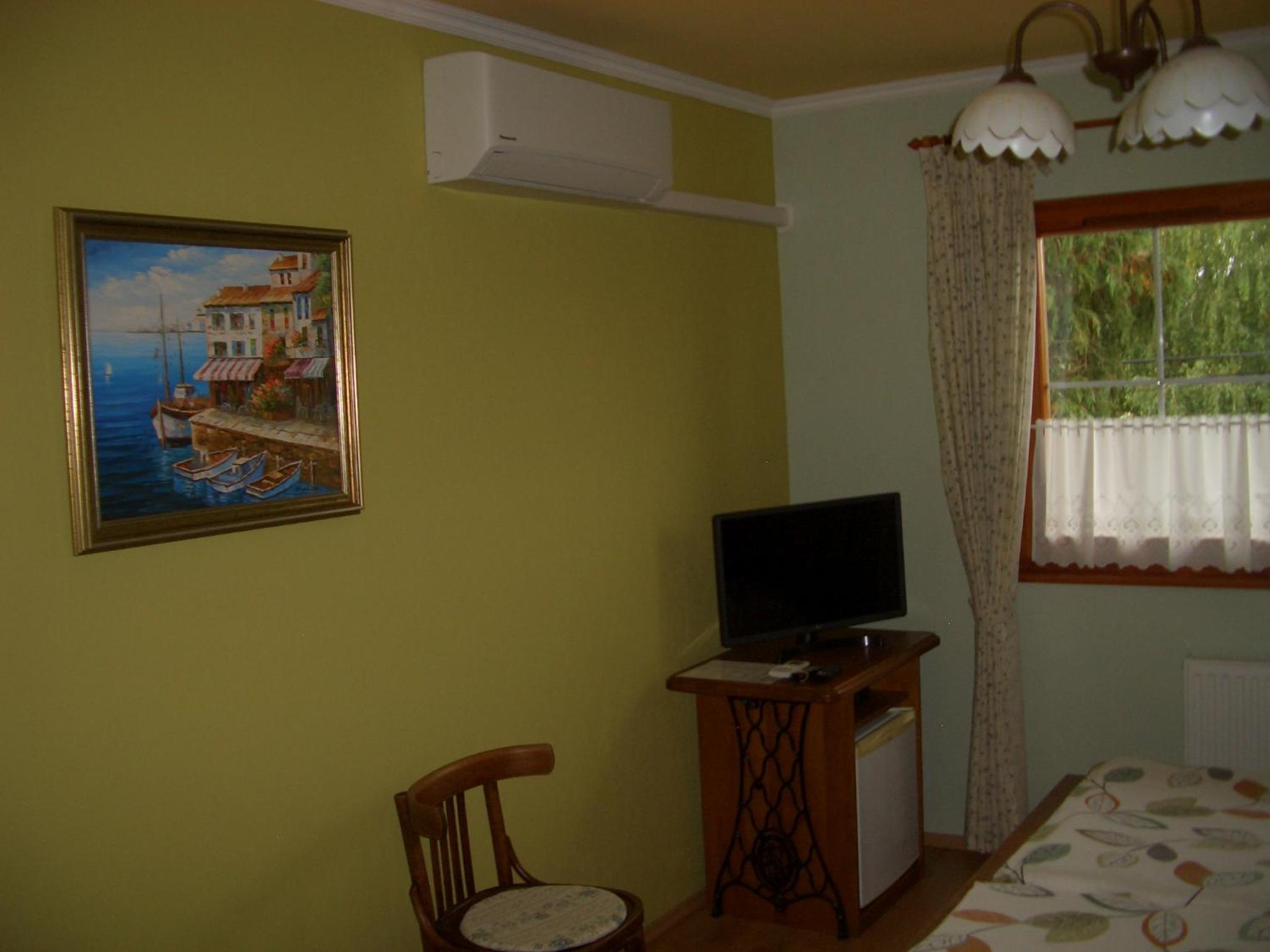 Photo 35