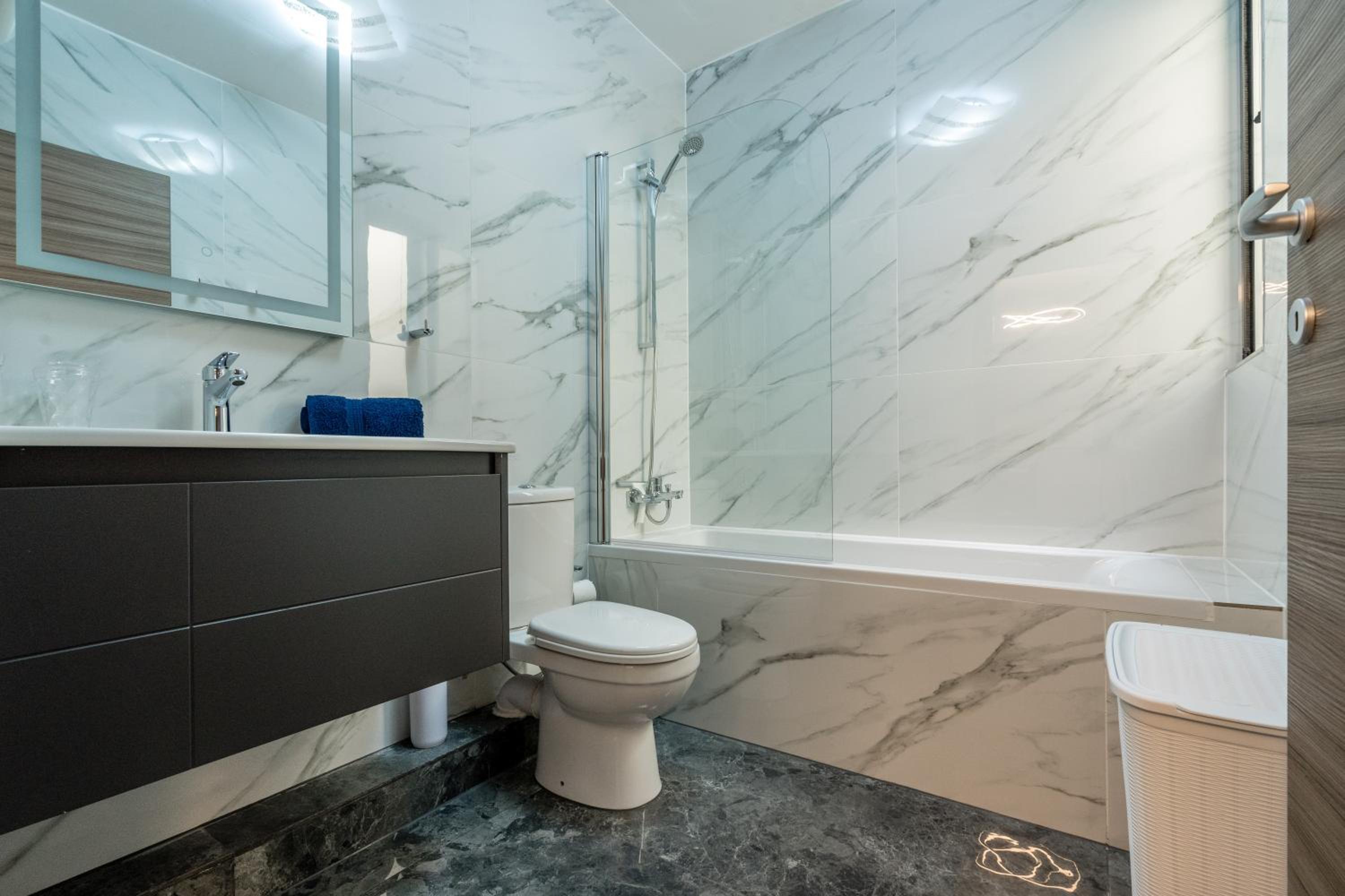 Tulip Court Penthouse Brand New-2 Min From The Sea-Central Bugibba photo 4