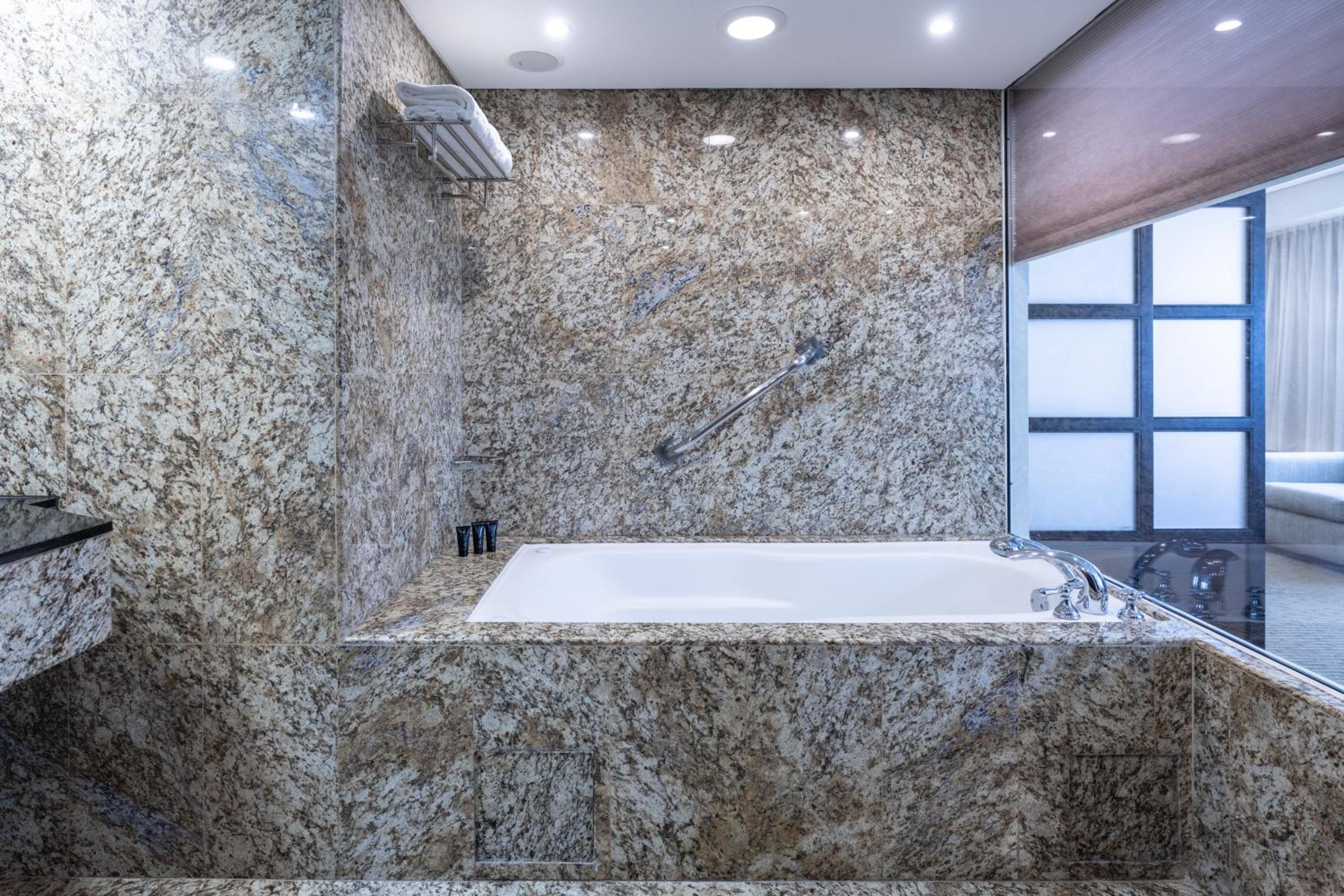 Caracas Vacations - Eurobuilding Hotel  Suites Caracas - Property Image 15