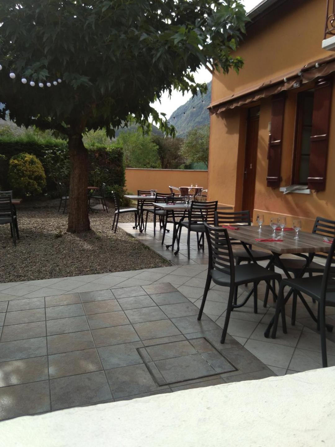 outdoor BBQ area