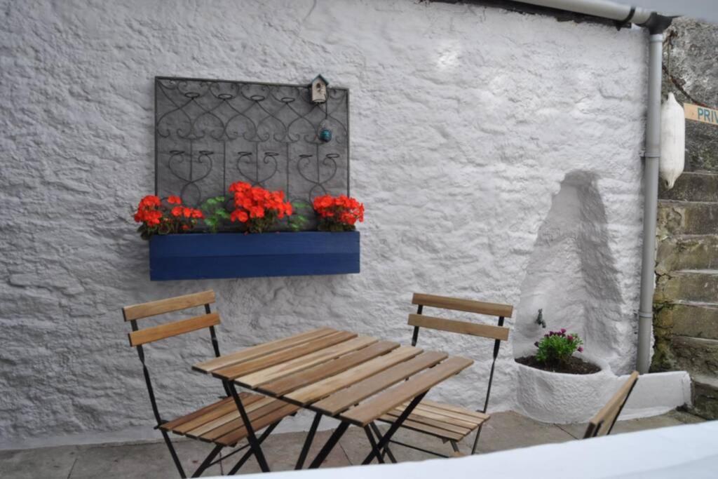 Luxury dog friendly home in Brixham harbour with sea views and free parking view 3