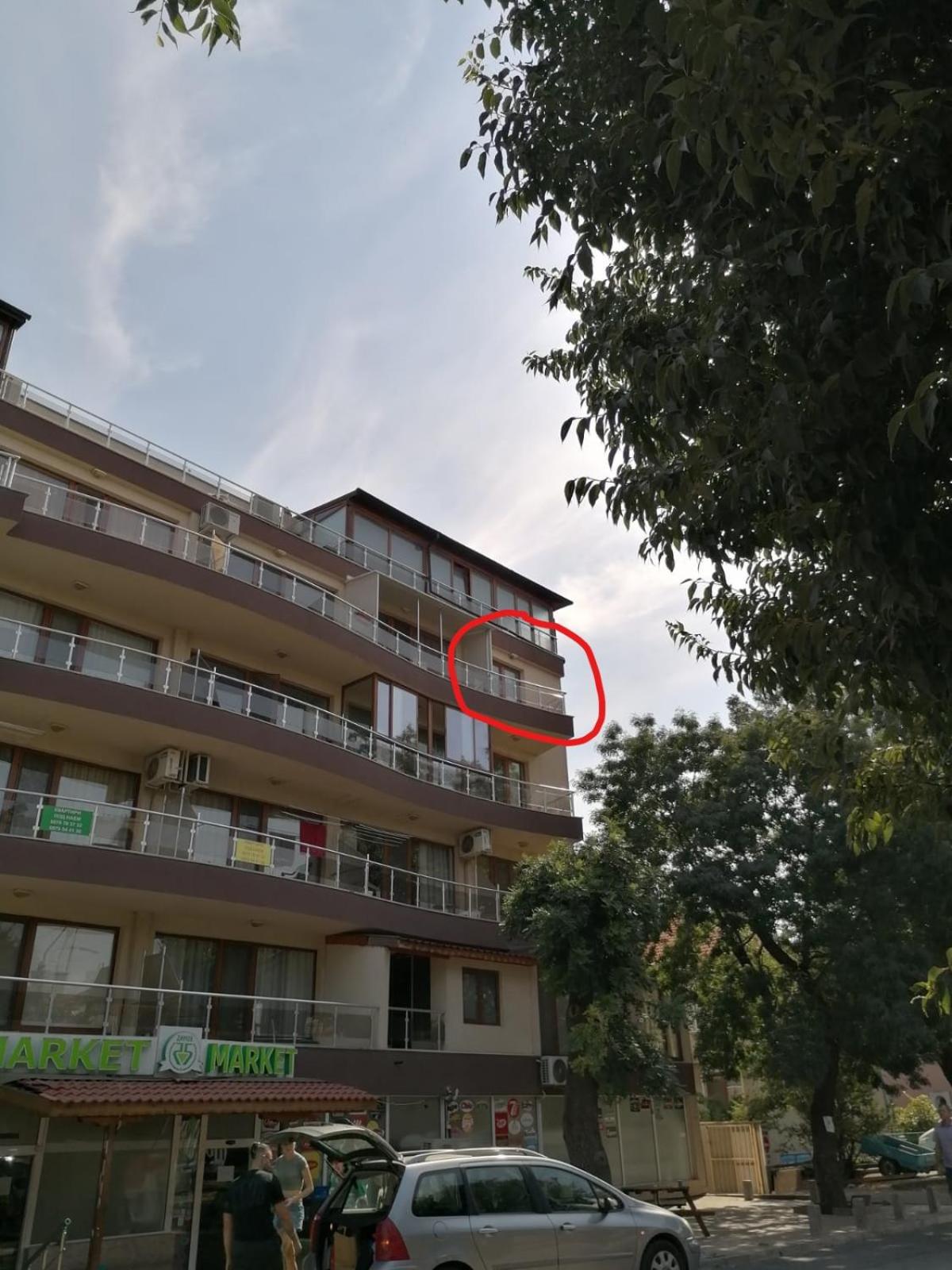 Апартамент - студио в кв Сарафово с морски изглед