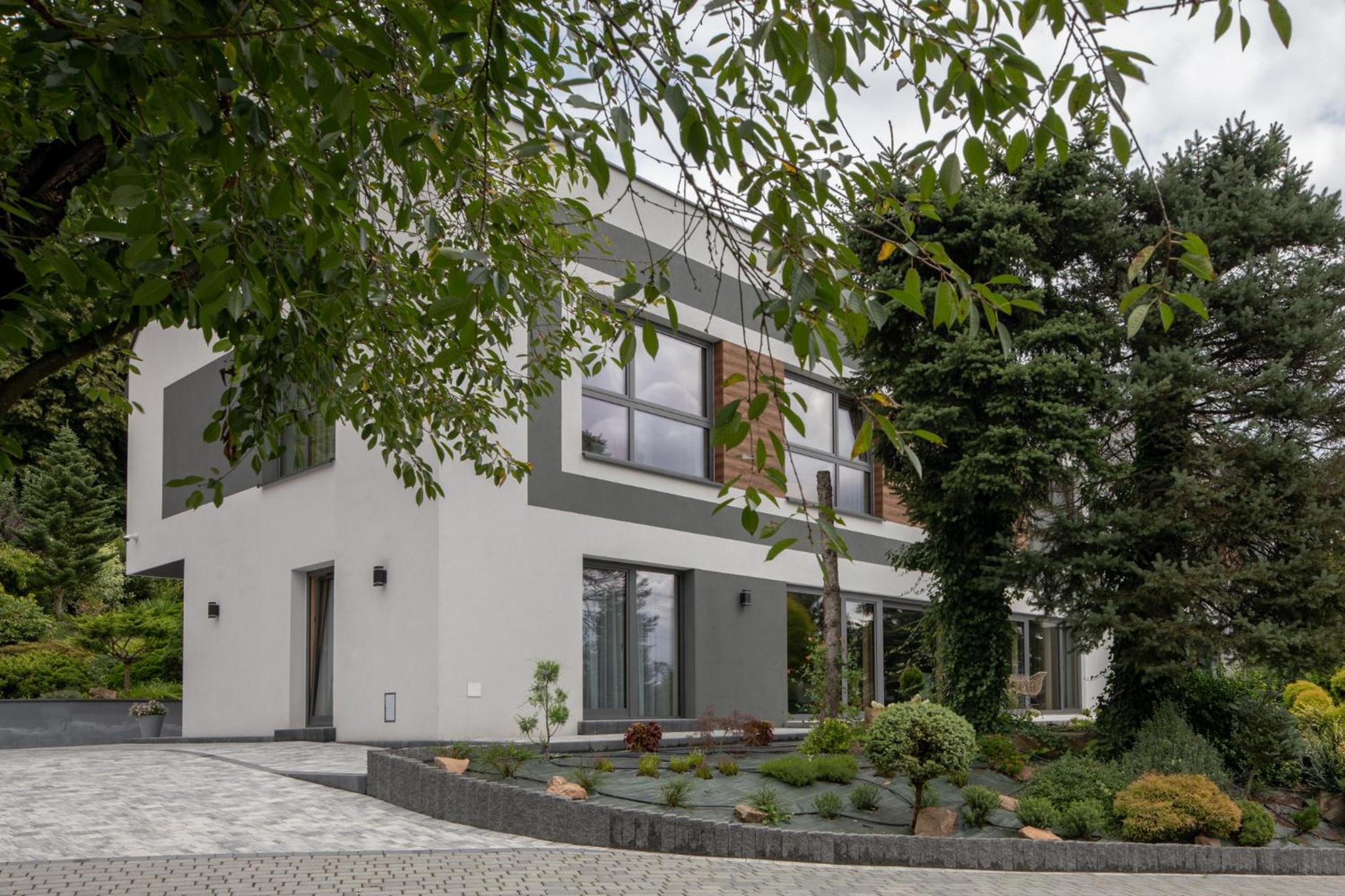 Hotel Dębowy Zakątek - SPOKOJNY, KOMFORTOWY WYPOCZYNEK W OKOLICY KRAKOWA - Image 1