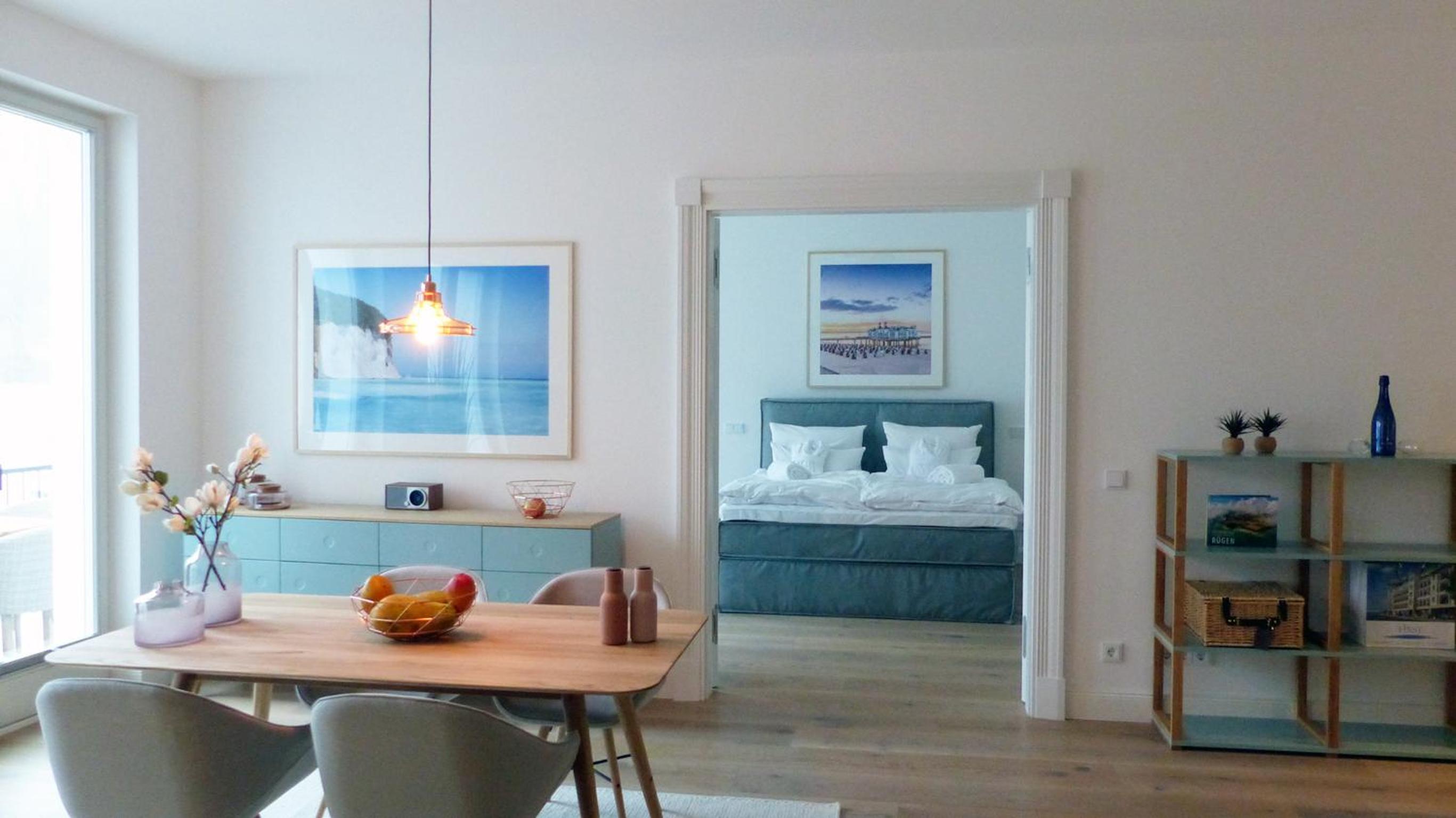 COAST HOUSE White Island view 2