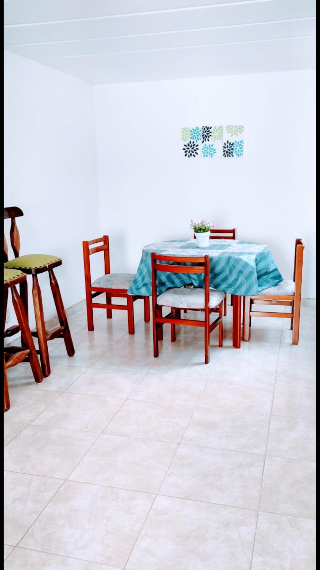 Casa completa amoblada Paipa con tres alcobas