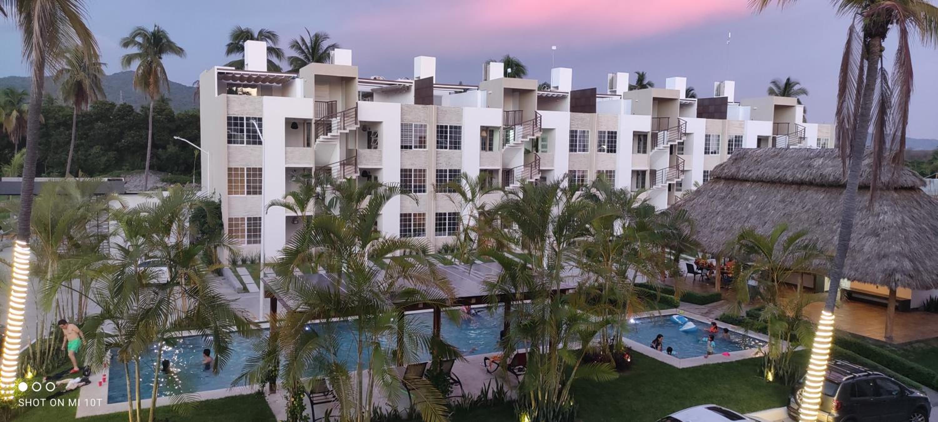 Hotel Moderno depa con terraza y vista extraordinaria - Image 1