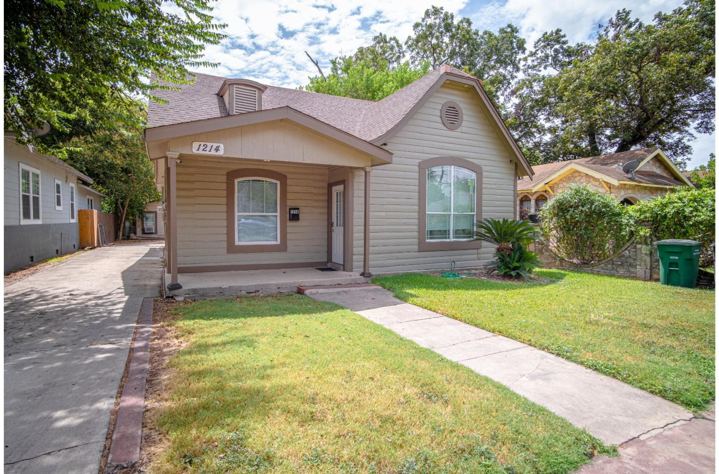 Florida St Nice Remodeled 3BR/2BA Near Downtown view 3