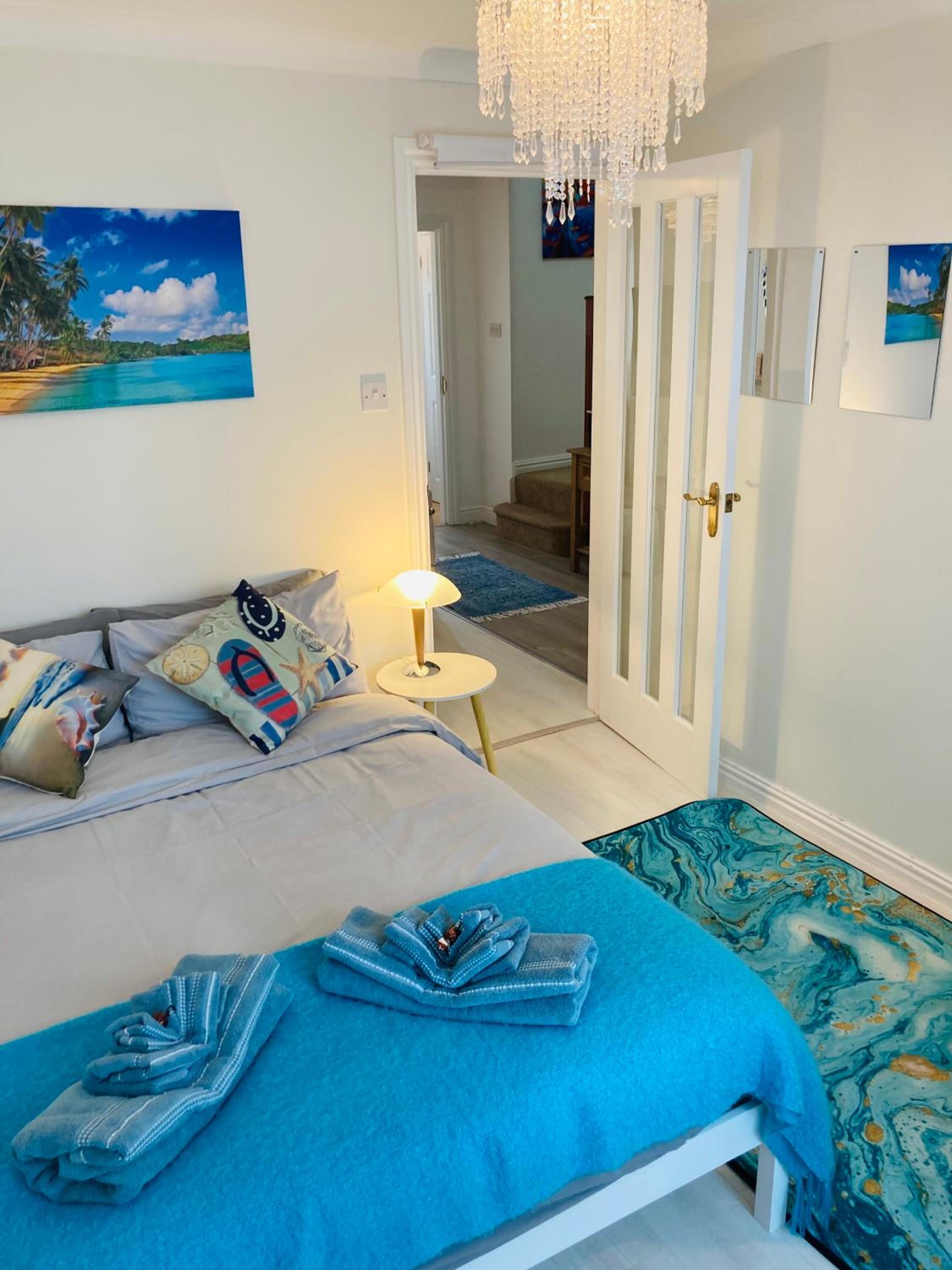 Stunning Seafront House with garden and private parking view 3