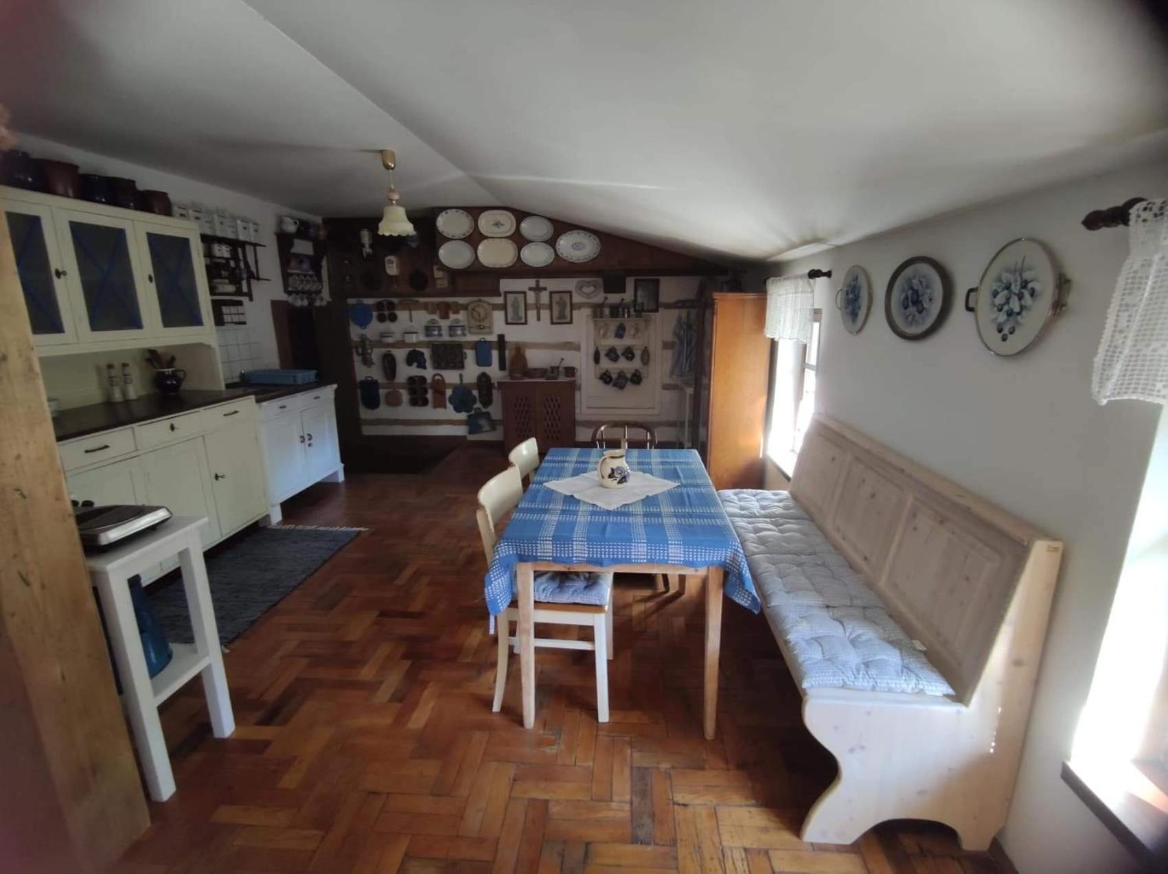 Cafe Nostalgie čtyřlůžkový apartmán