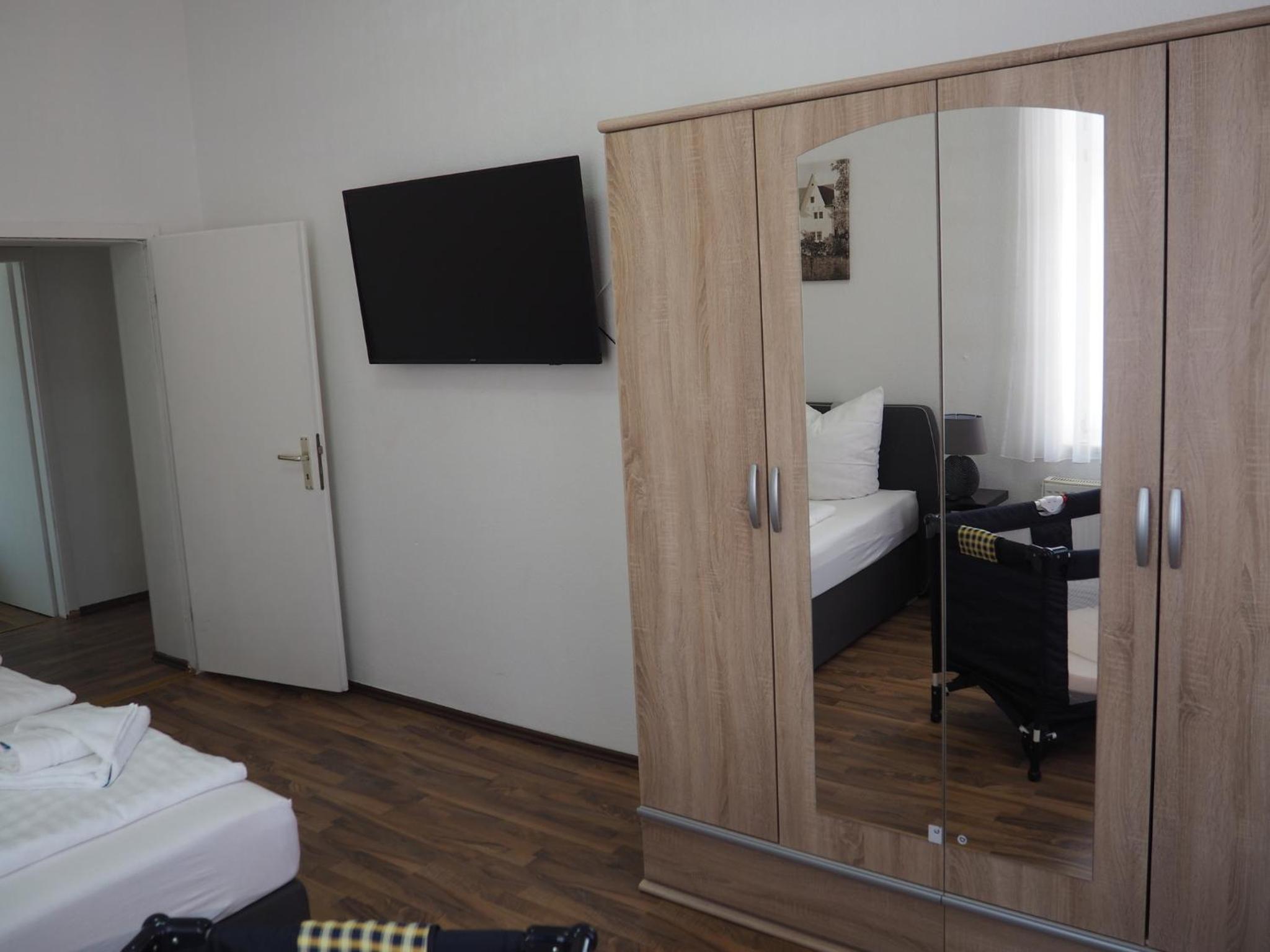 Askanier view 3