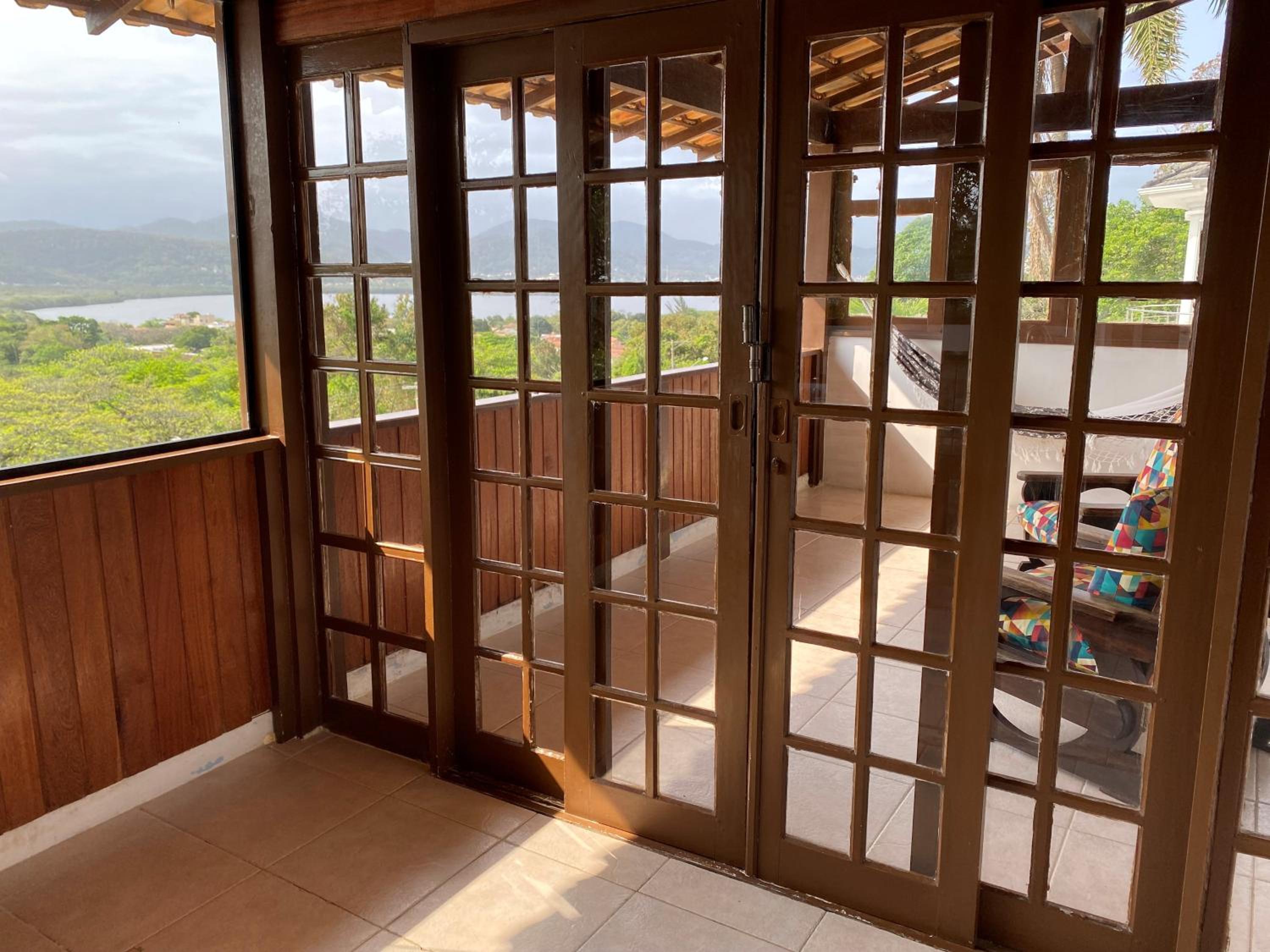 Itaipu Beach House