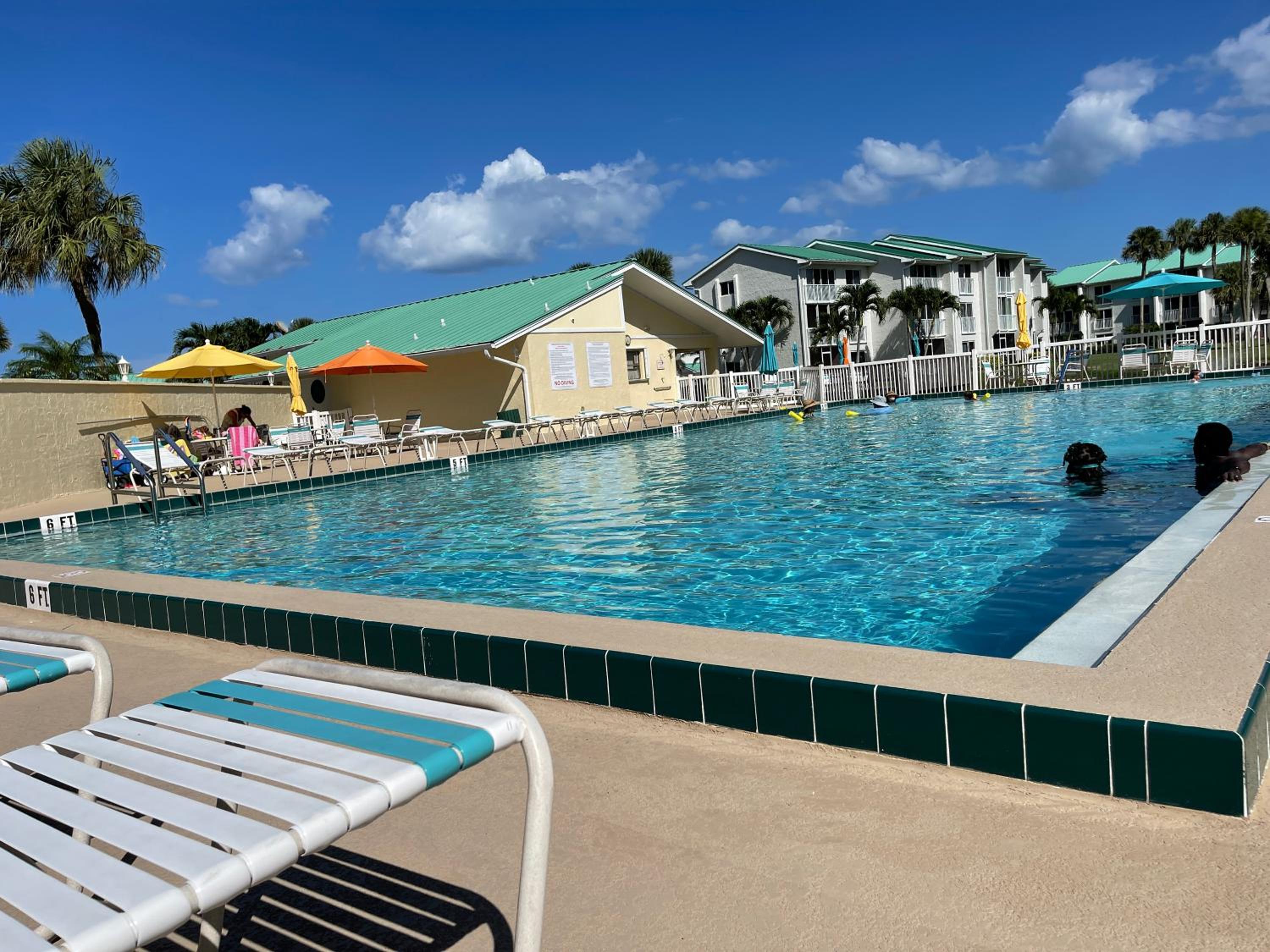 Excellent beach front community, golf course, tennis, sunny weather year round!