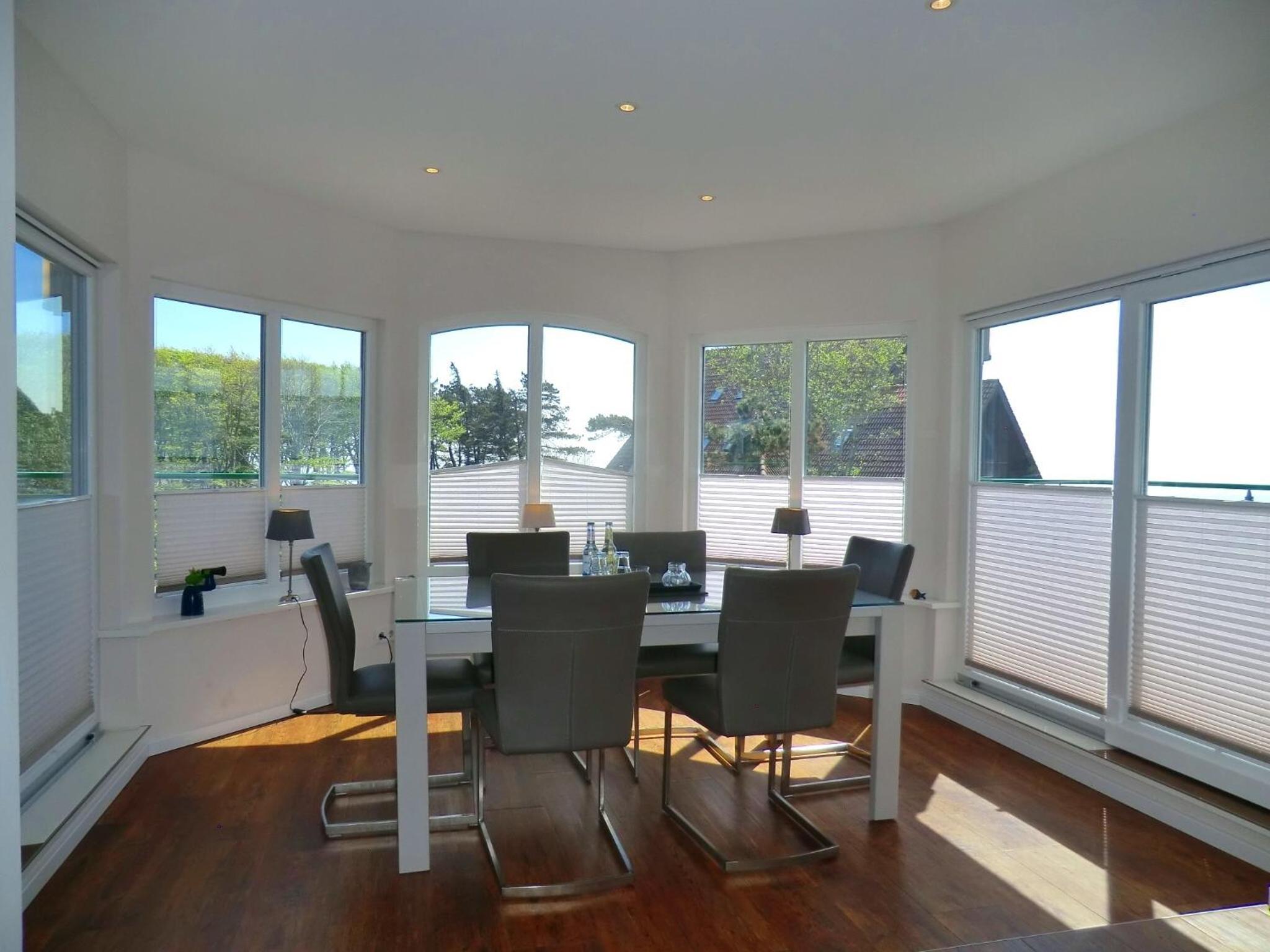 Luxus-Penthouse am Strand, mit Traum-Meerblick, Dachterrasse und Sauna view 3