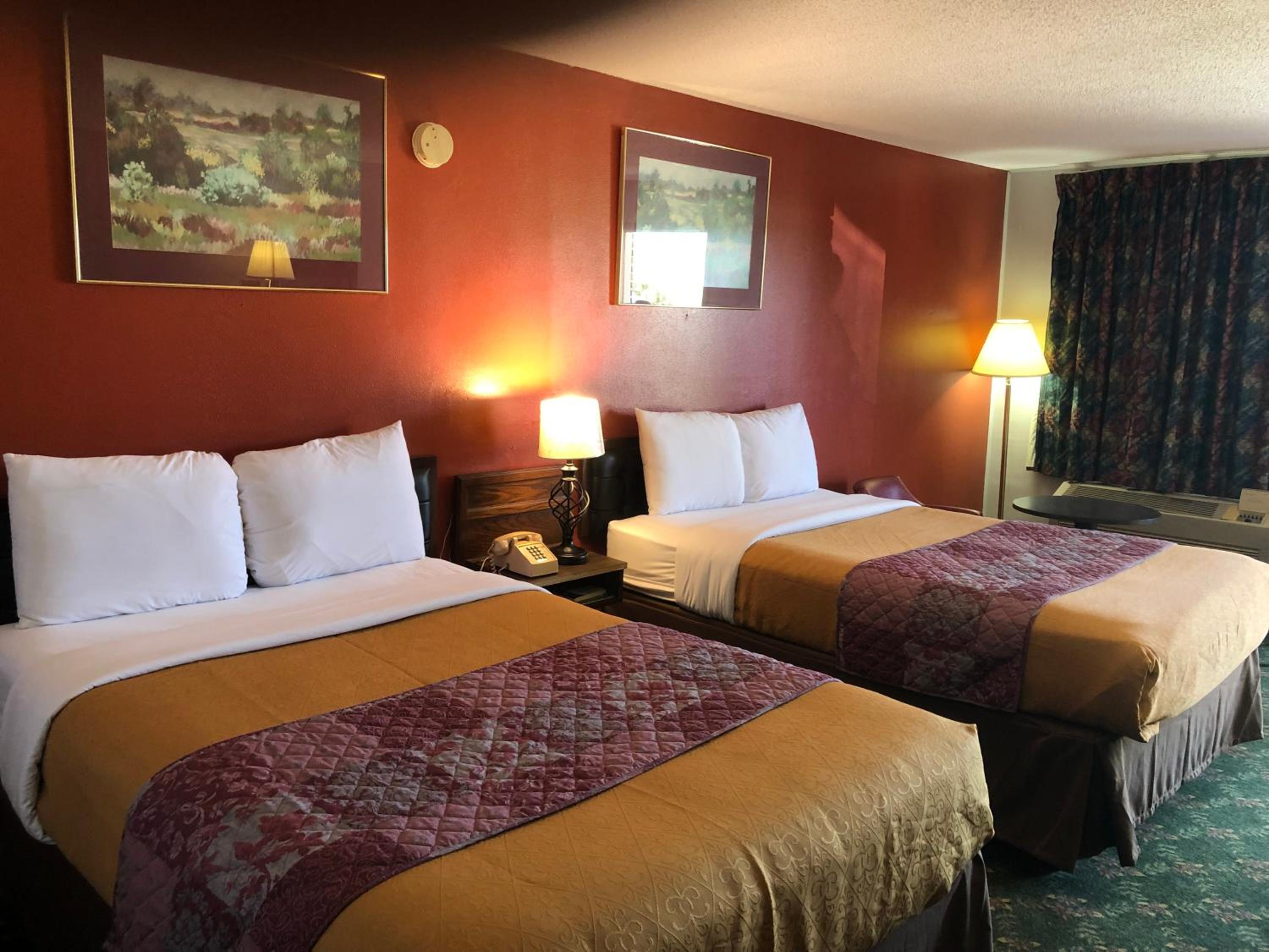 Budget Host Inn