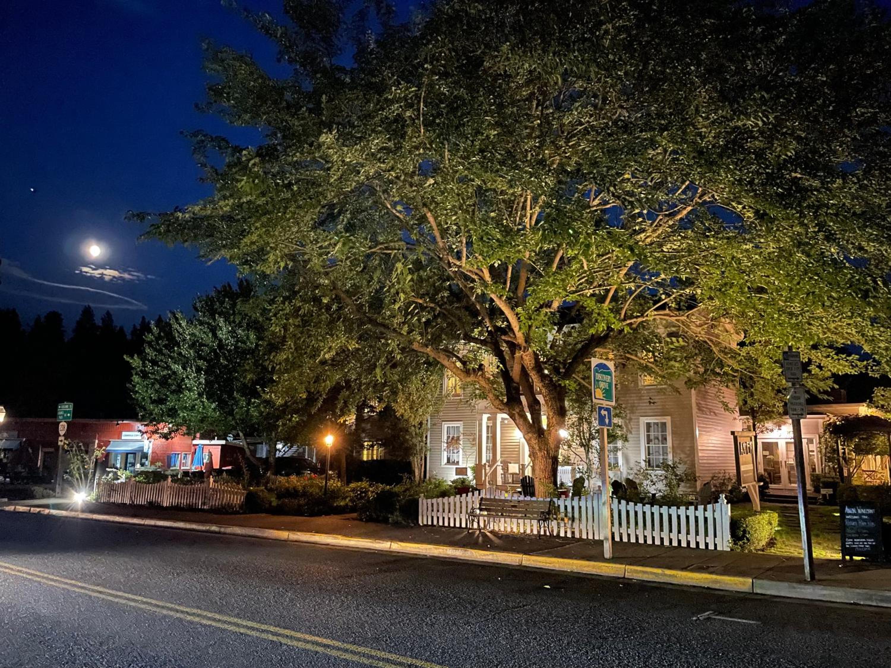 Jacksonville Vacations - McCully House Inn - Property Image 42