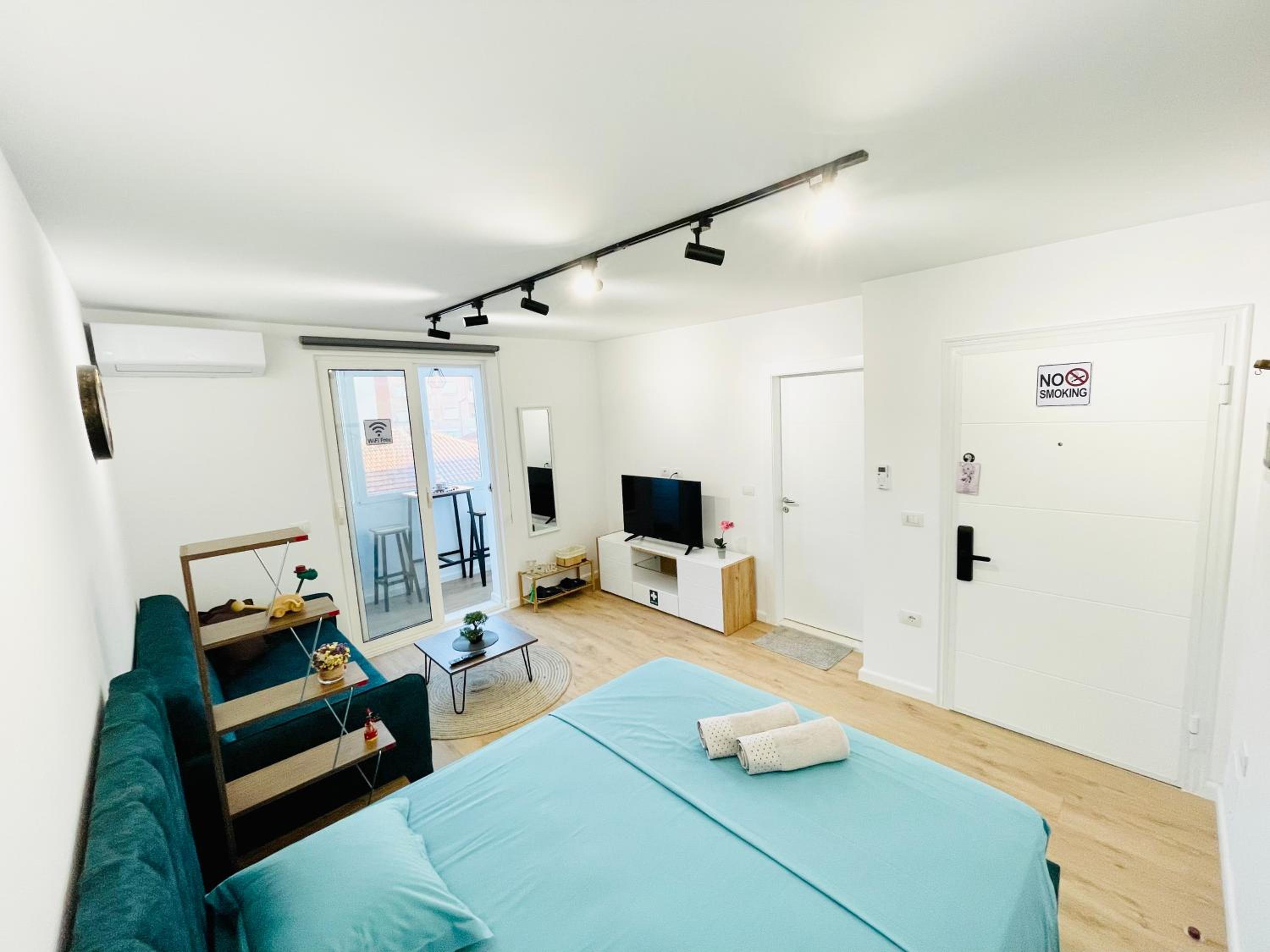 Central Studio Apartment 1, Tirana