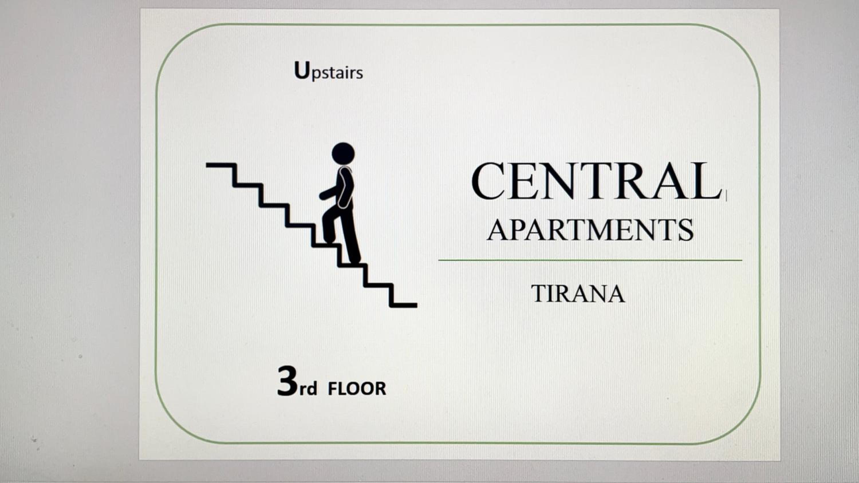 Central Studio Apartment 1, Tirana