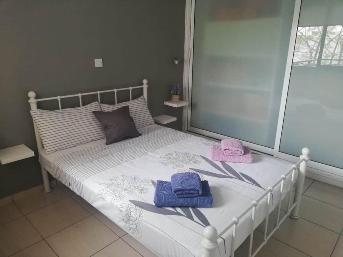 Cozy 1 bedroom apartment close to the beach