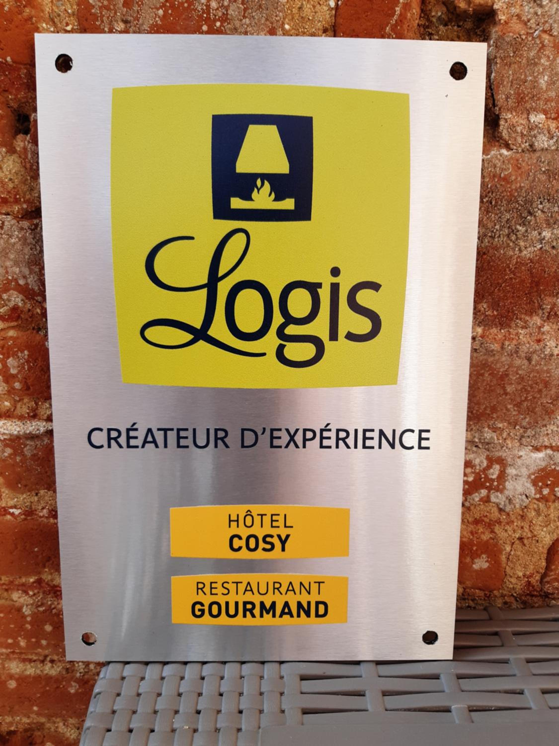 Logis Domaine de Peyrolade