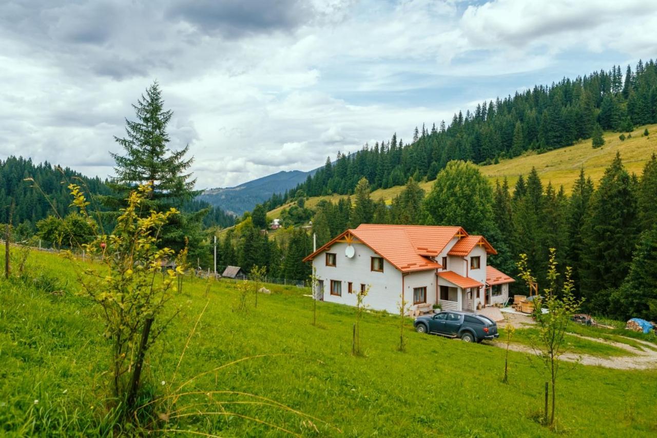 Khata Lisnyka view 5