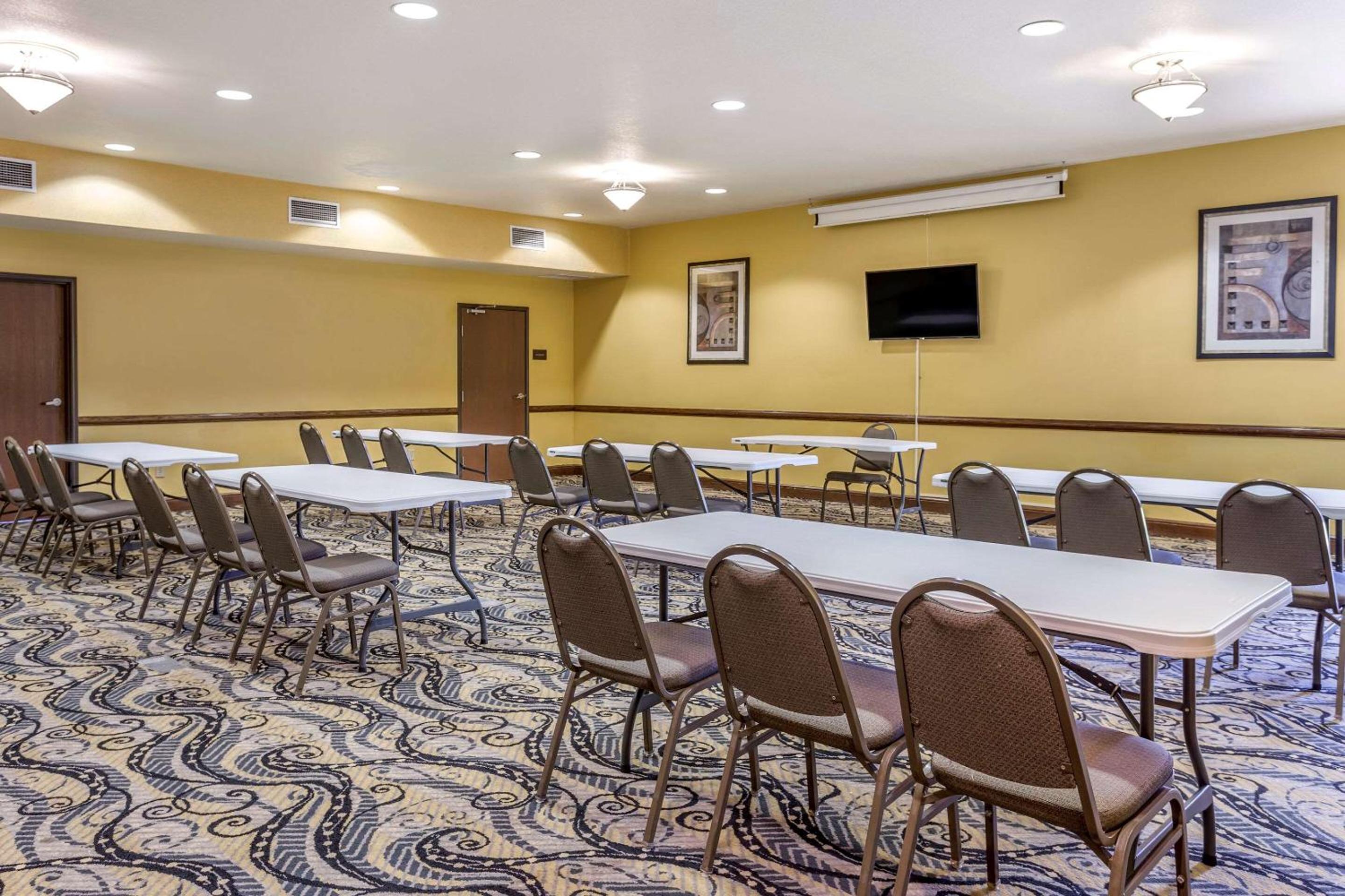 Jonesboro Vacations - Comfort Suites Jonesboro University Area - Property Image 6