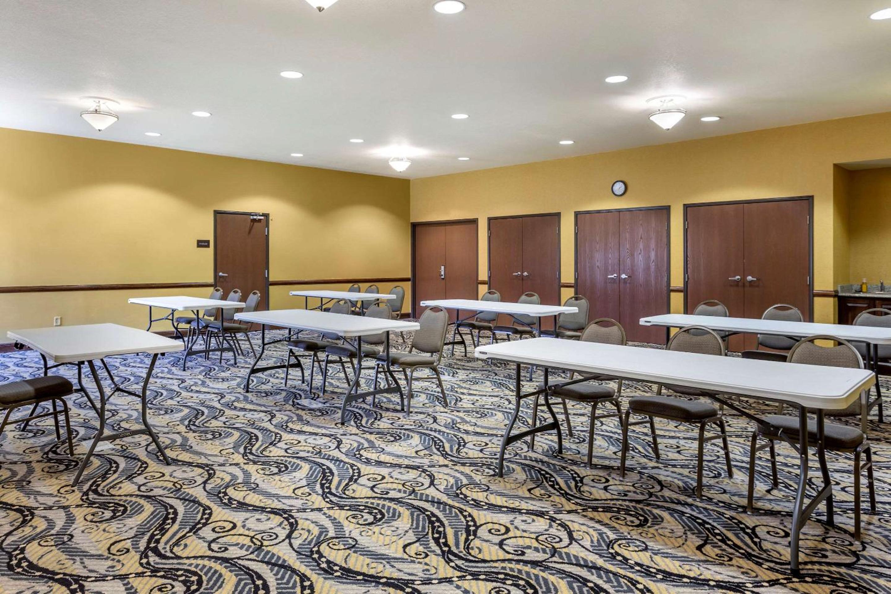 Jonesboro Vacations - Comfort Suites Jonesboro University Area - Property Image 5