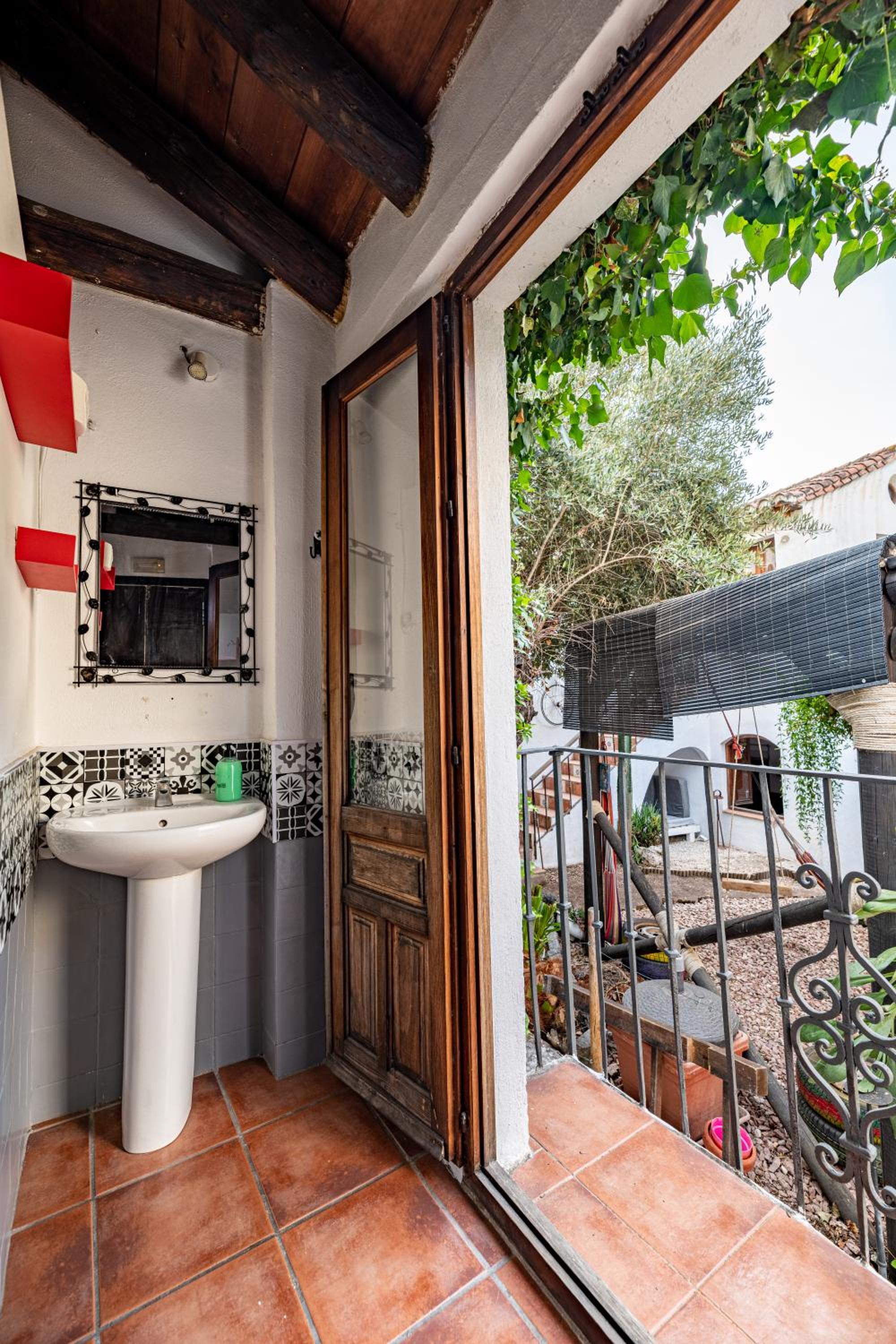 Amaka House