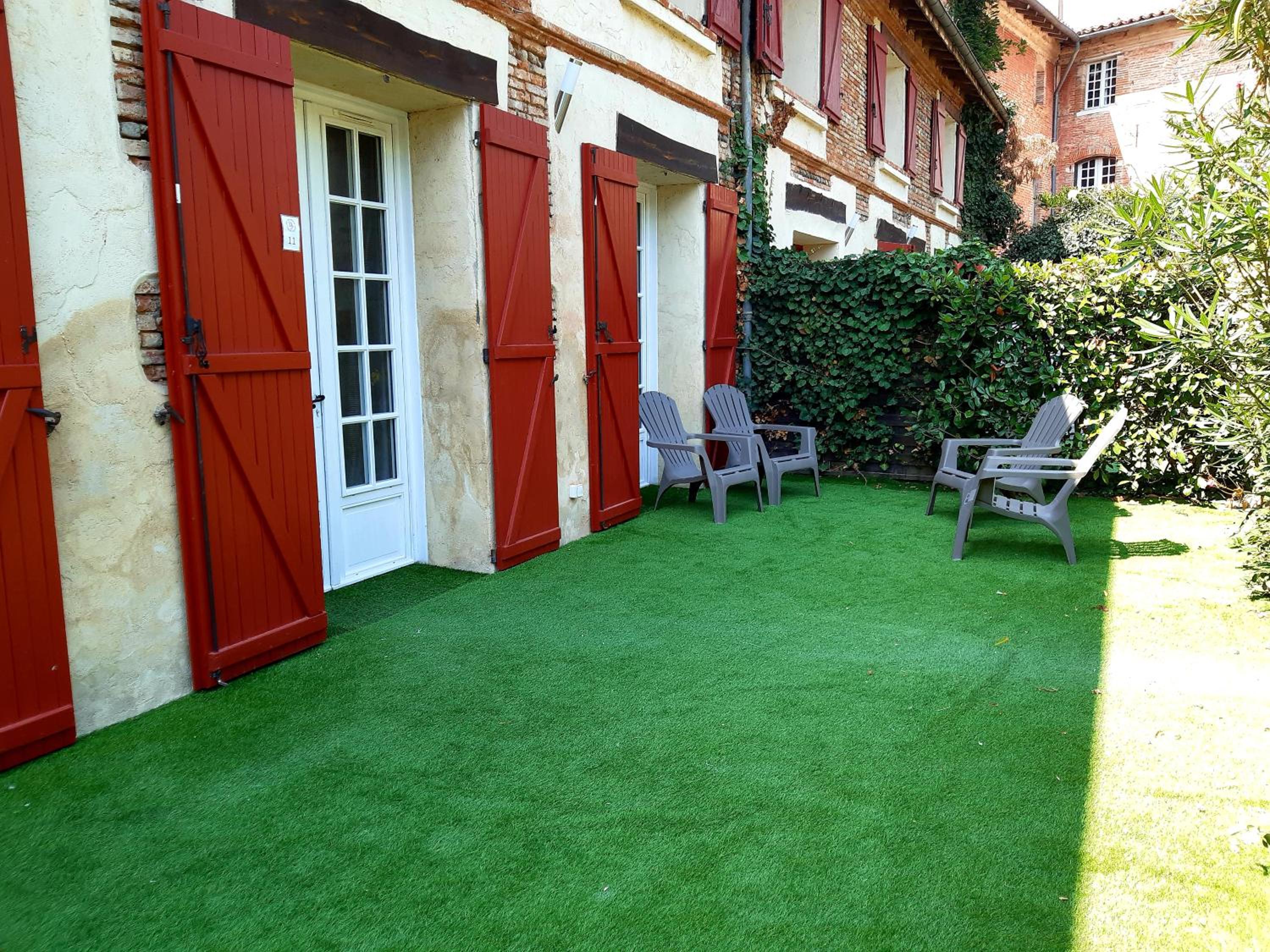 Logis Domaine de Peyrolade