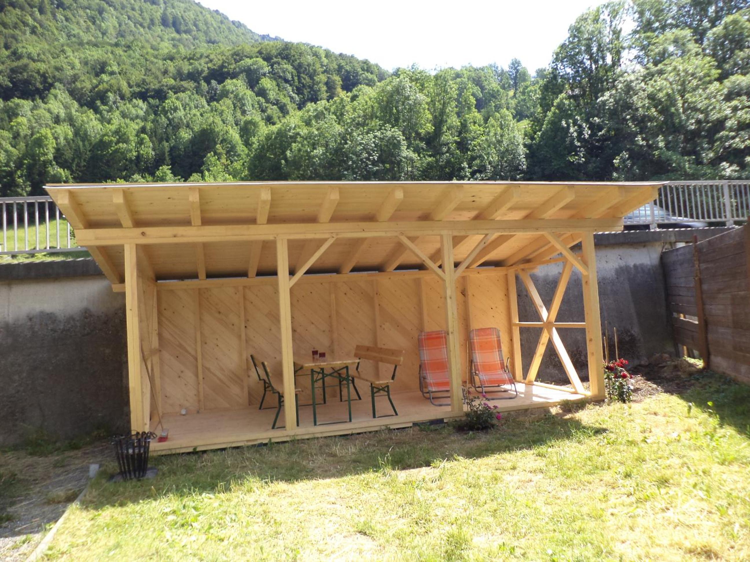 Photo 10