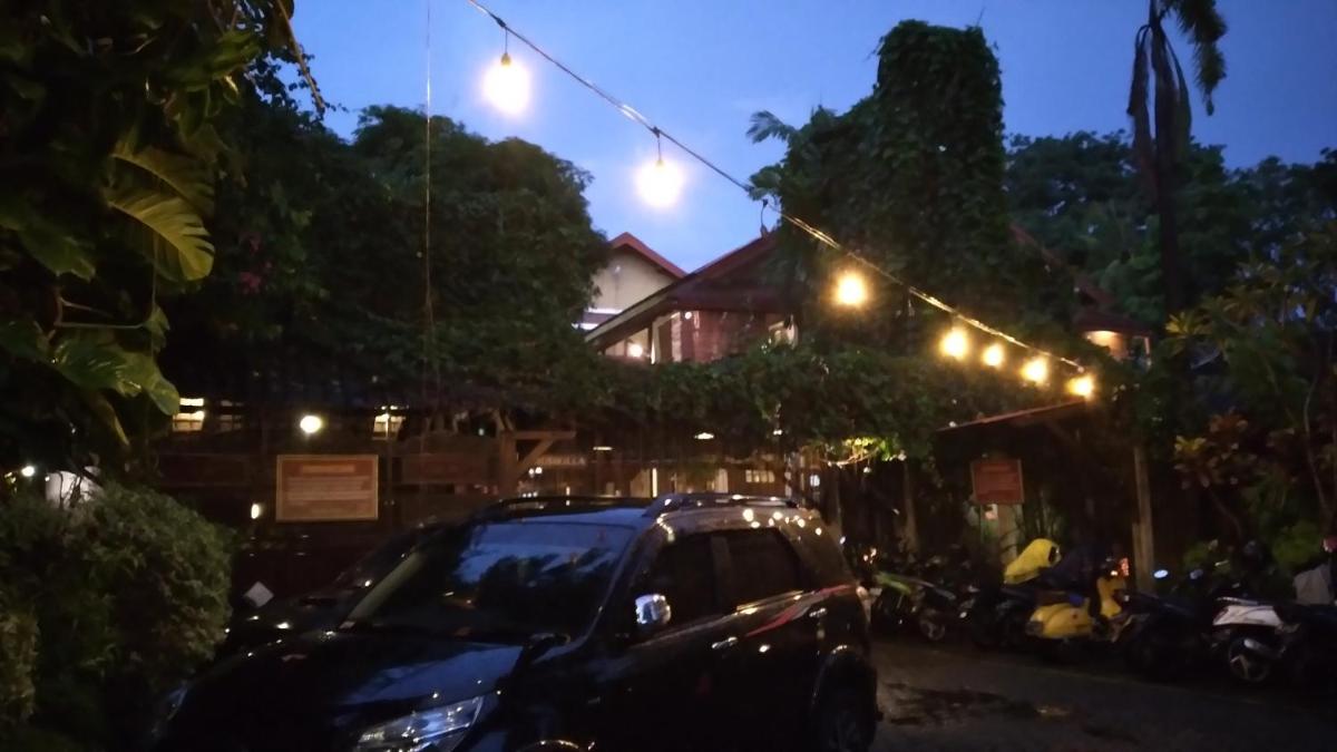 restaurant