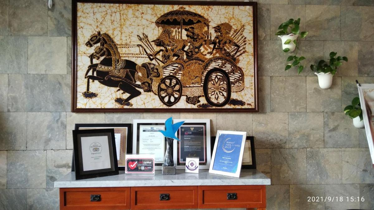 hotel reception