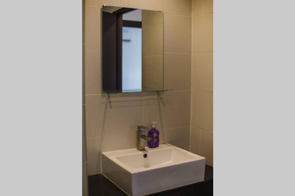 Family & Group Comfort 4 Rooms Suite at Vivacity LV10 photo 5