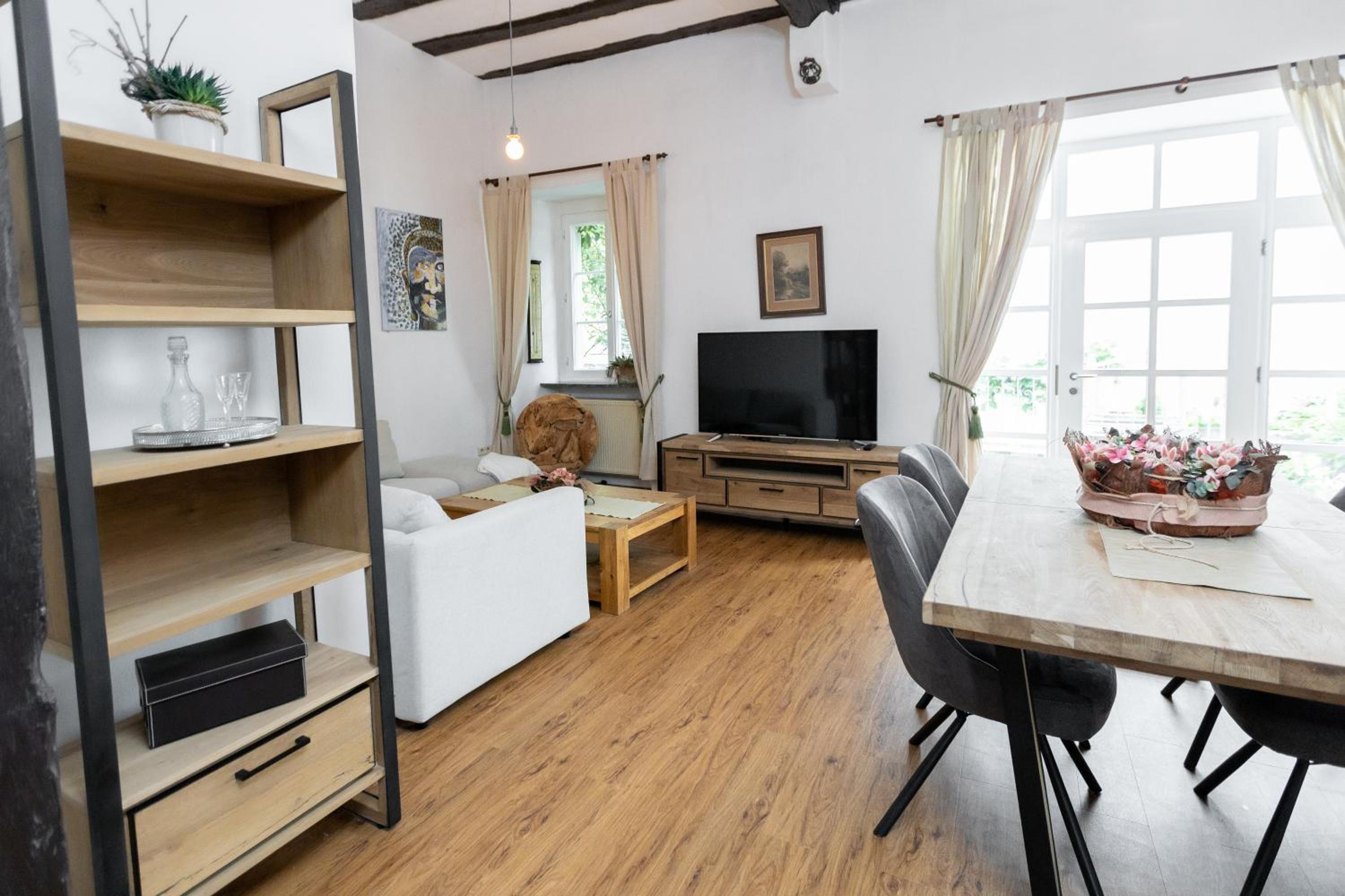 Seminarhaus Heim Retreat, Fachwerkhaus von 1451, Yoga, Naturgarten für 10 Personen