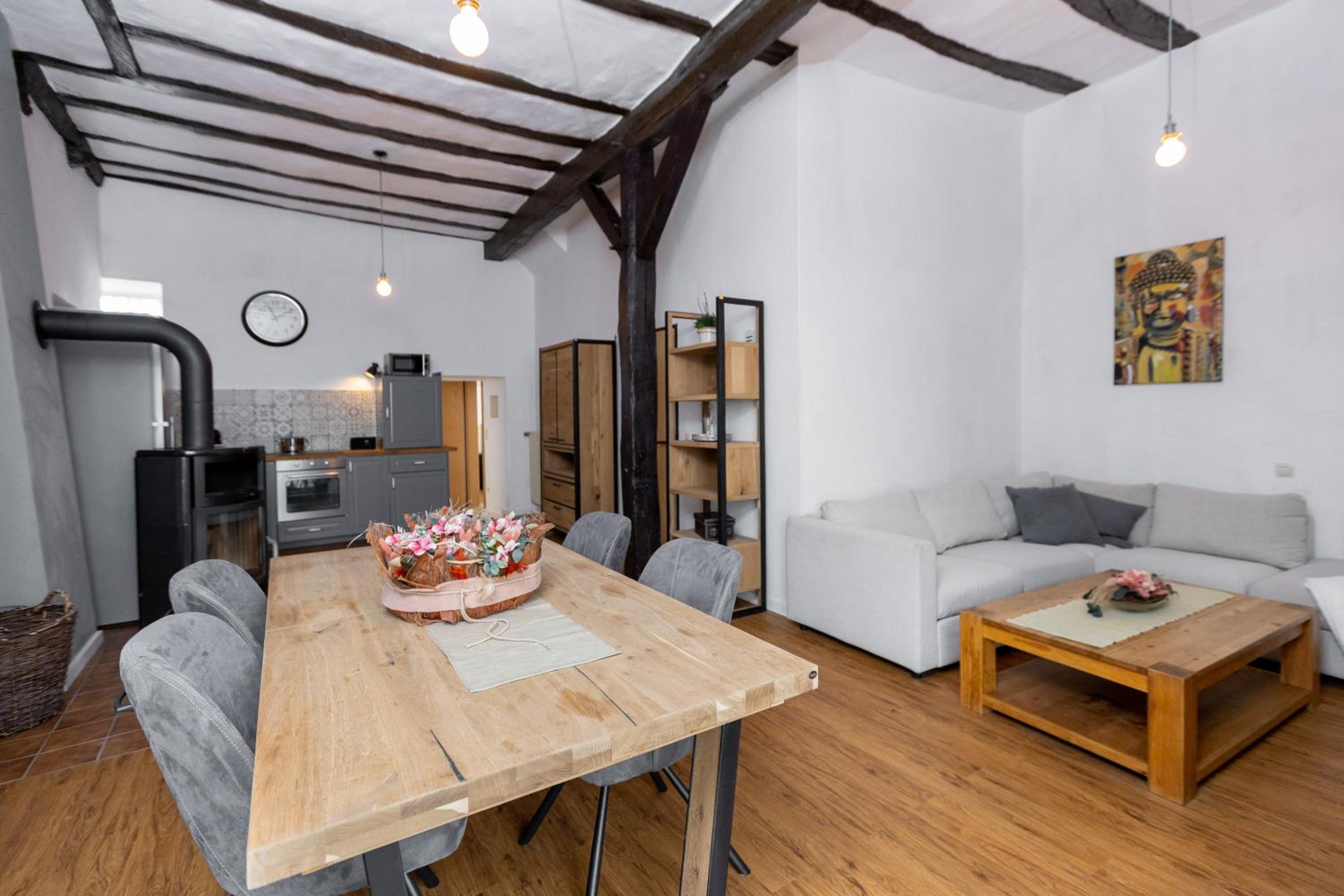 Seminarhaus Heim Retreat, Fachwerkhaus von 1451, Yoga, Naturgarten für 10 Personen