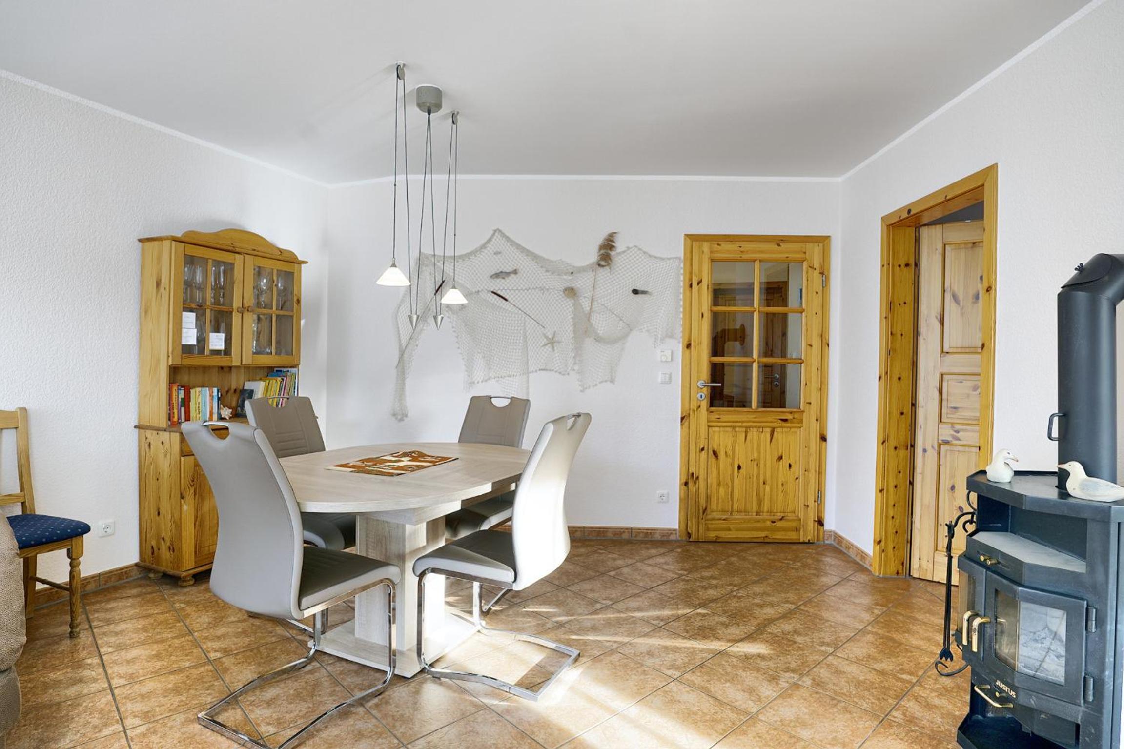 Nele, Whg 1 en Zingst — dining