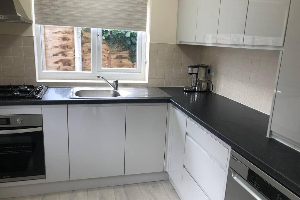Charming just renovated 2 bed cottage in the centre of village view 5