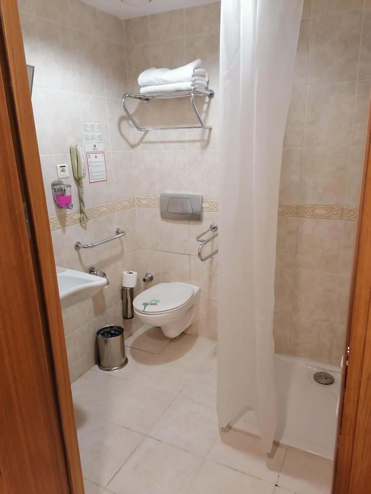 Oran Hotel - Image 47