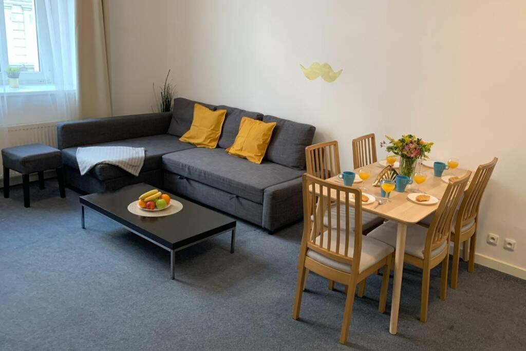 Little Tom Apartments