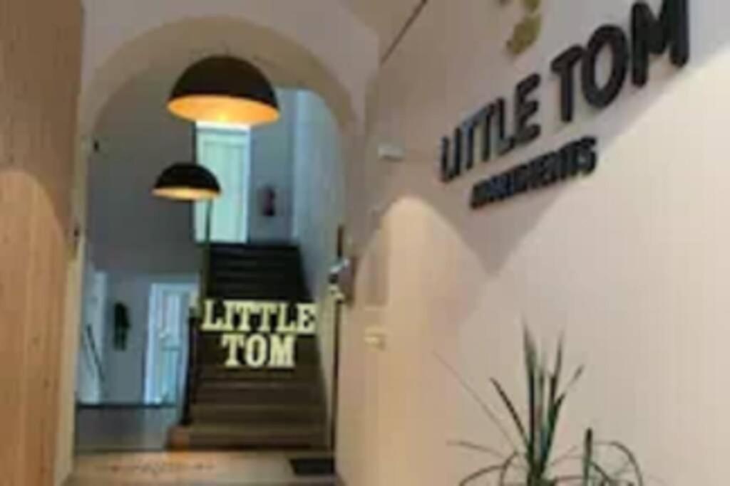 Little Tom Apartments