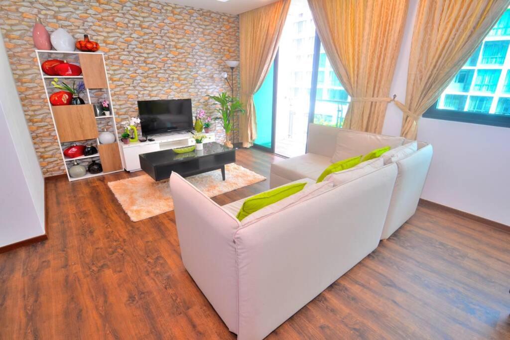 Spacious Family & Group Suite at Vivacity LV8 photo 5