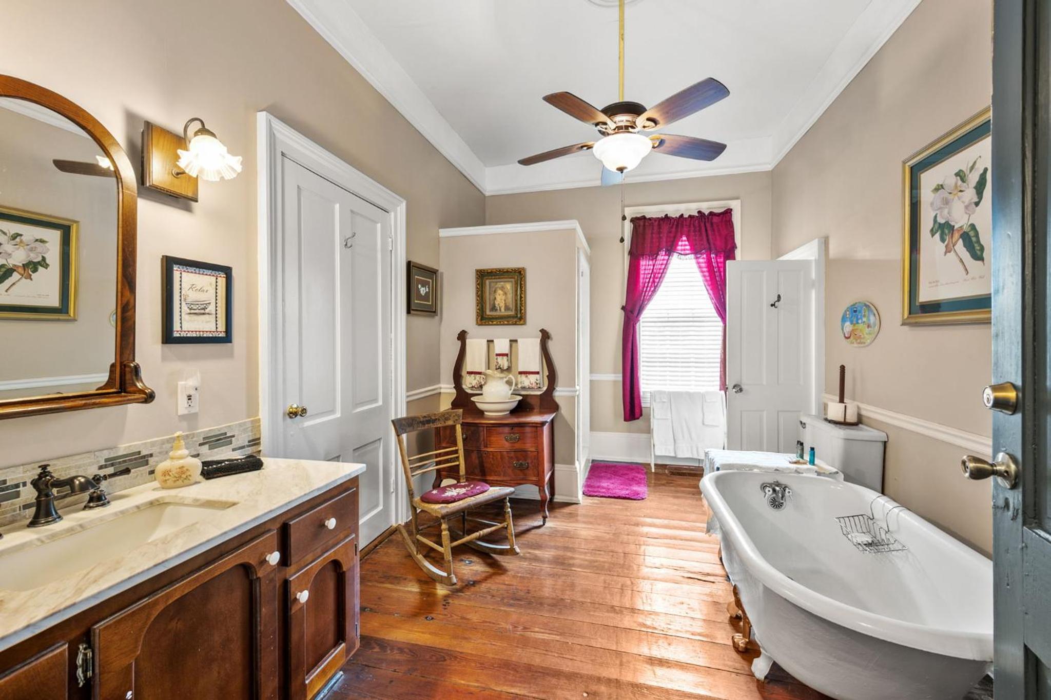 Goodbread House Bed & Breakfast Inn