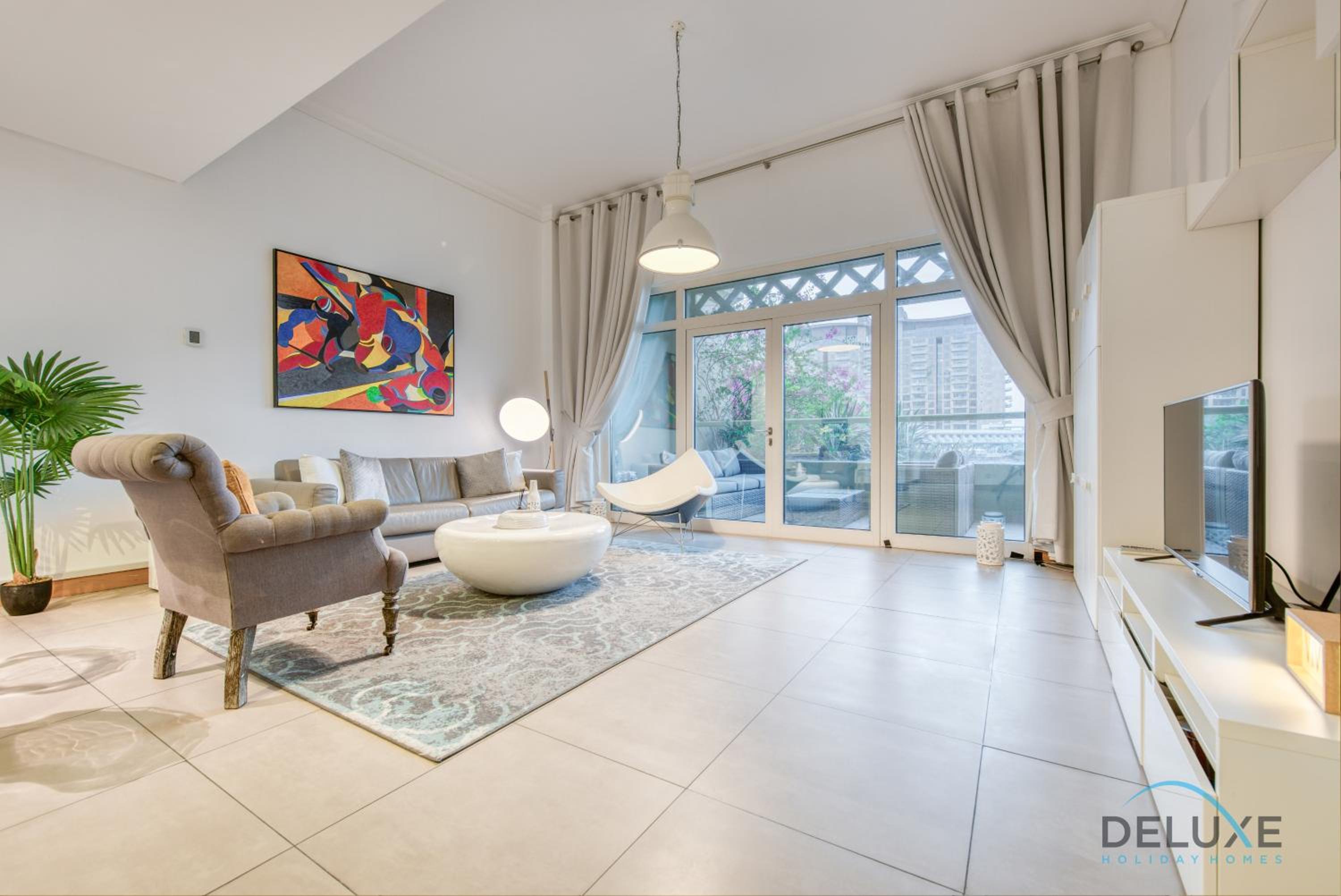 Lively 1 BR at Al Nabat Shoreline 8 Palm Jumeirah by Deluxe Holiday Homes