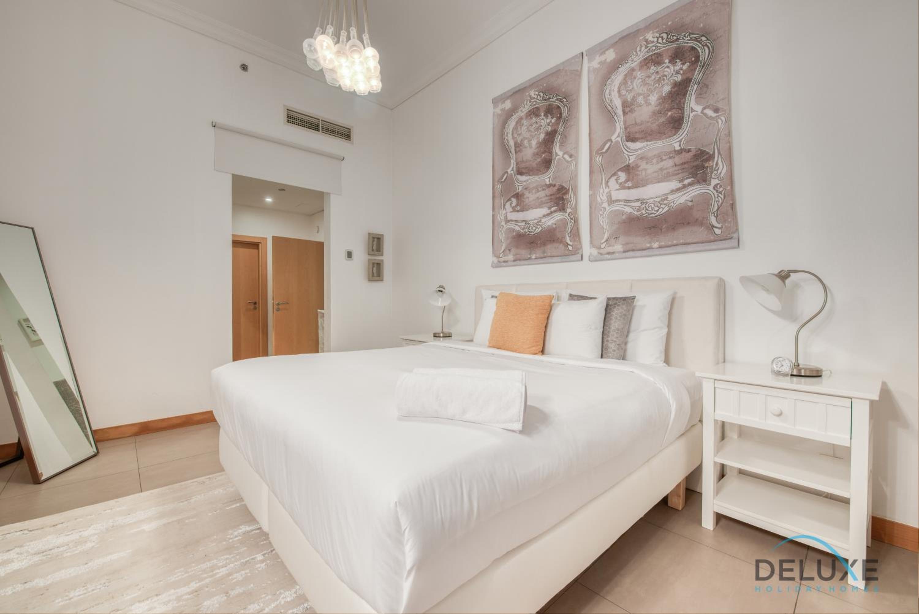 Lively 1 BR at Al Nabat Shoreline 8 Palm Jumeirah by Deluxe Holiday Homes