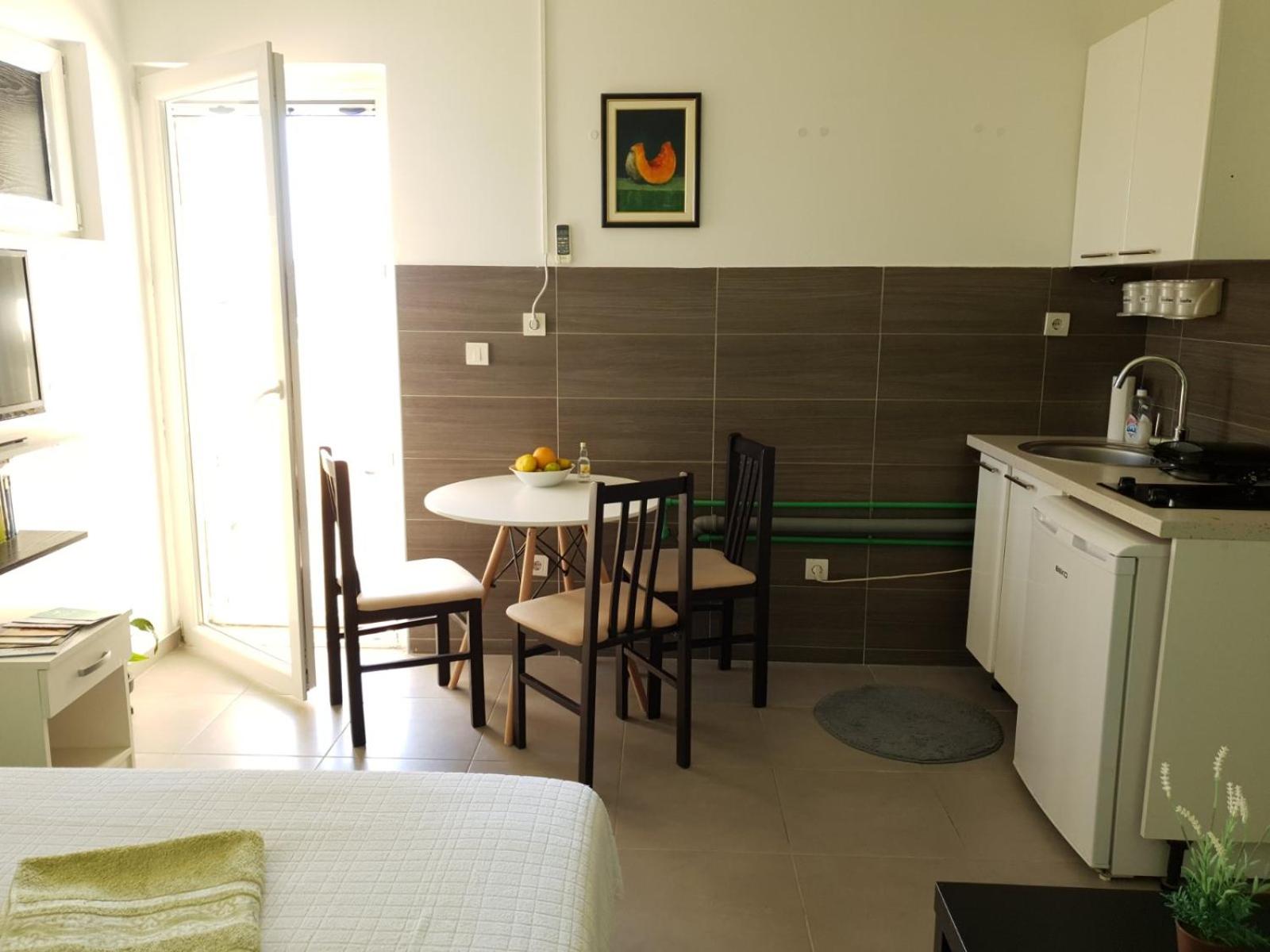 Apartmani Irena view 5