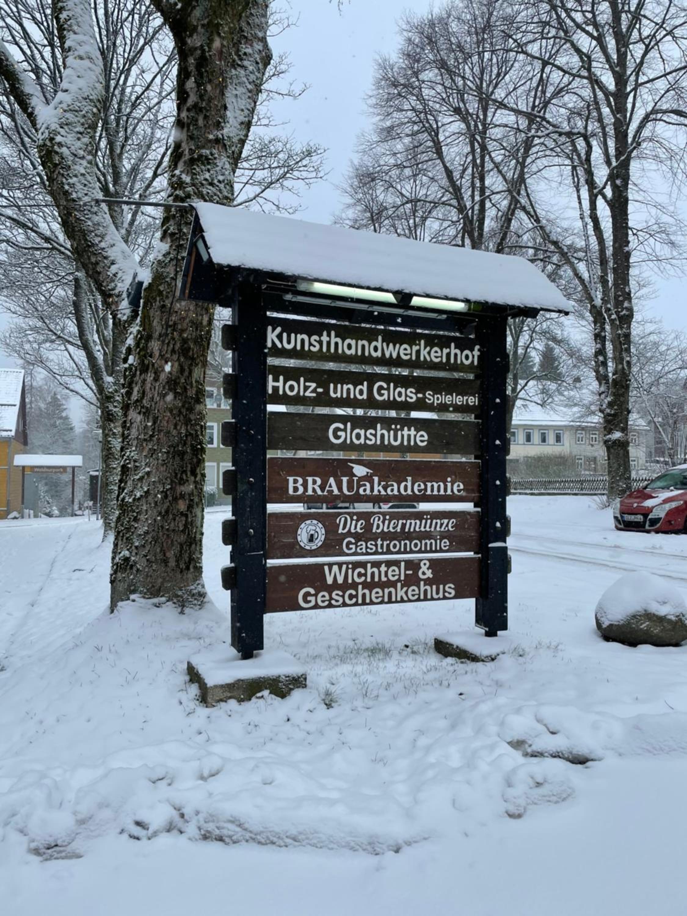 Großzügige Souterrainwohnung in historischer Stadtvilla im Herzen Zellerfelds