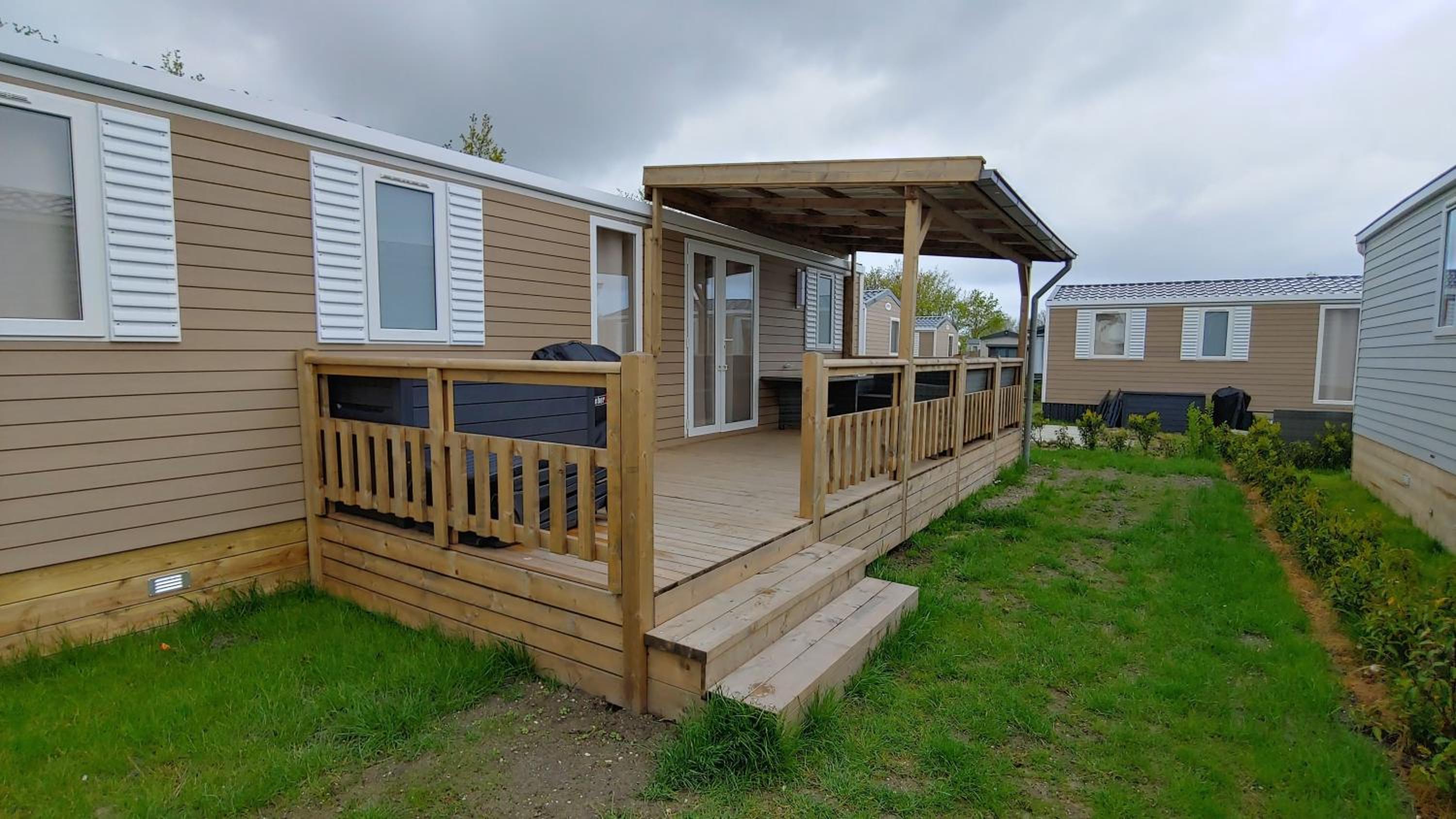 Chalet M44 Oostkapelle view 2