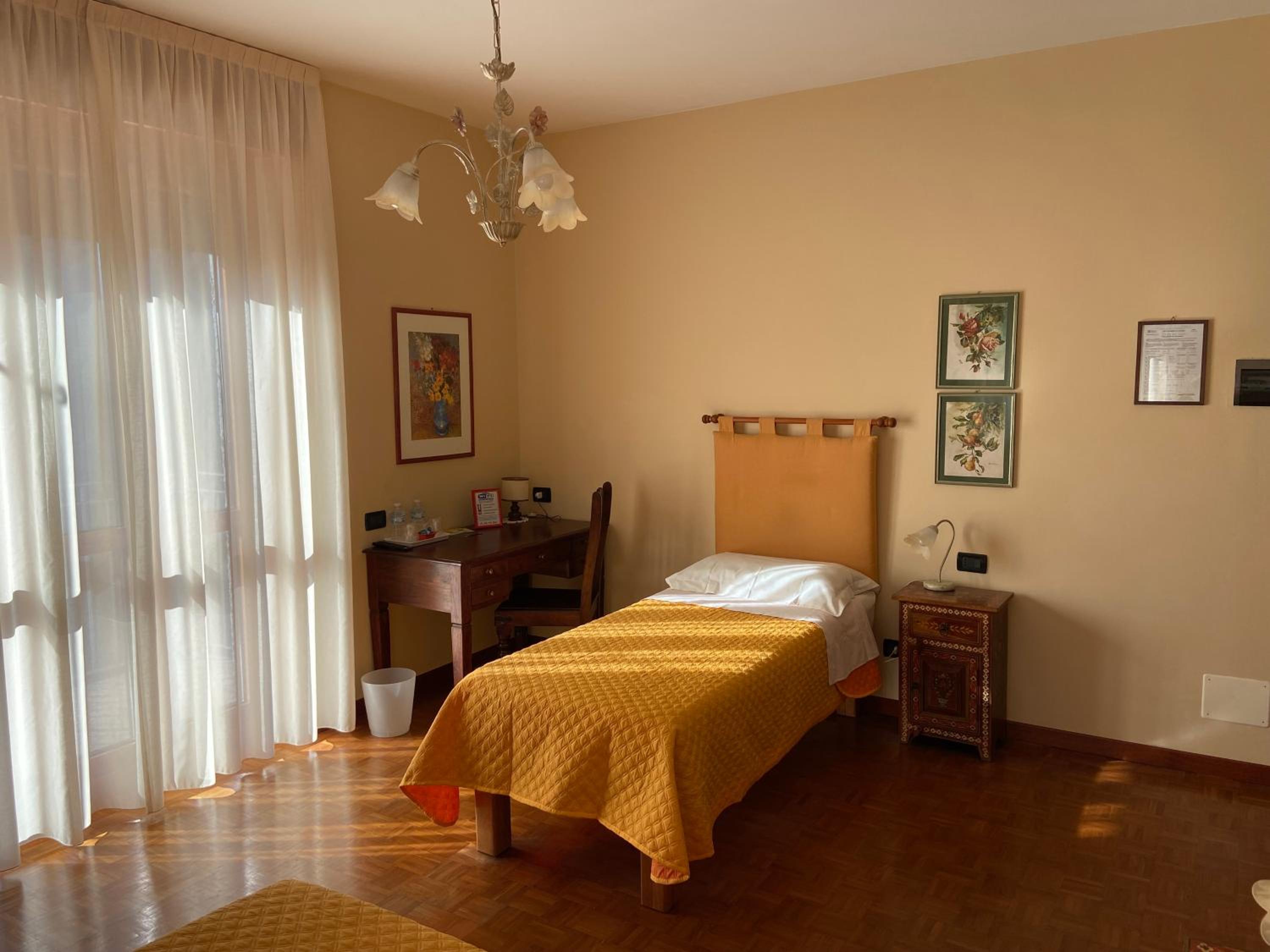 La Via del Sole