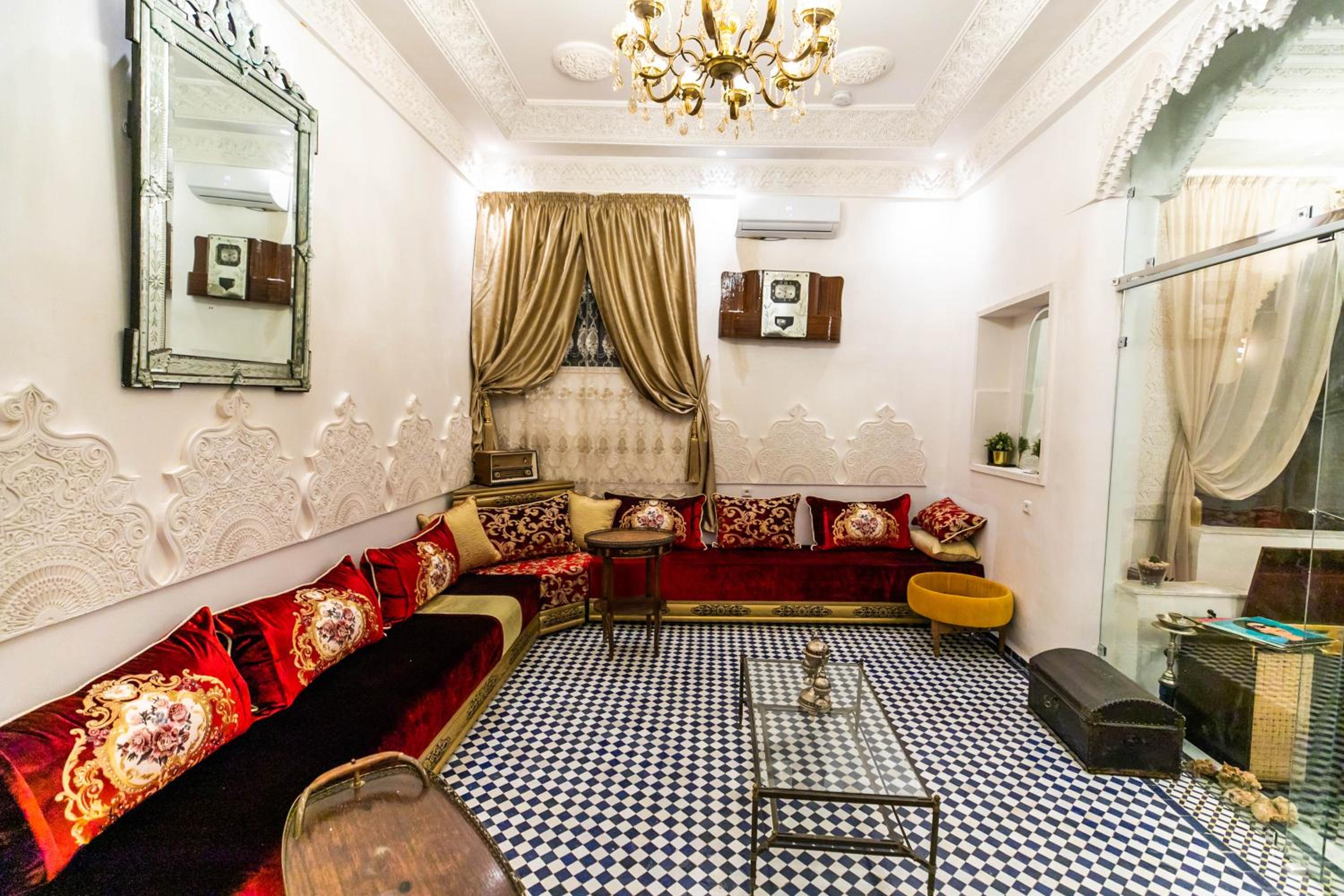 lounge