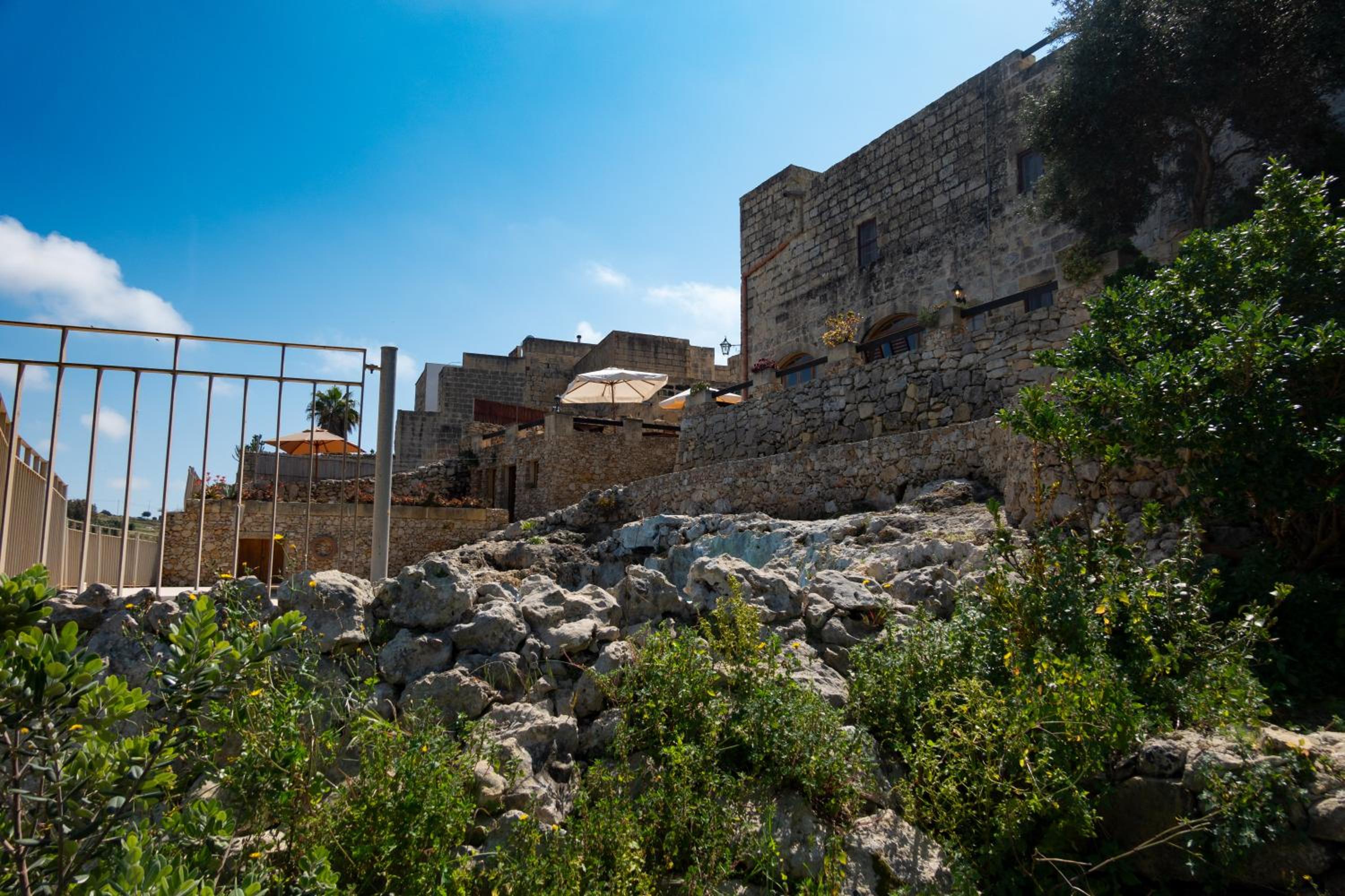 Hotel Villeleynah Holiday Home - Image 1