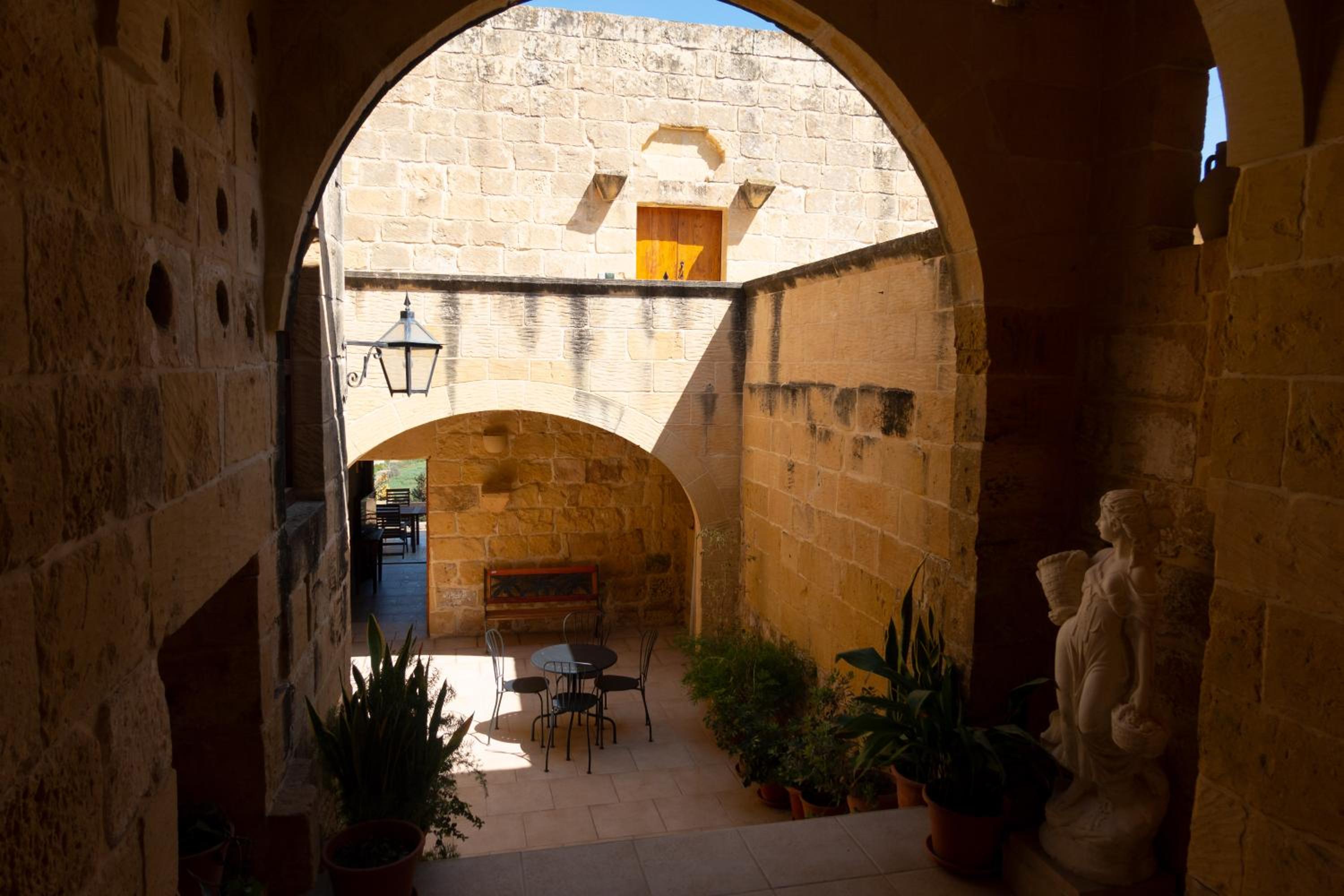 Photo 43